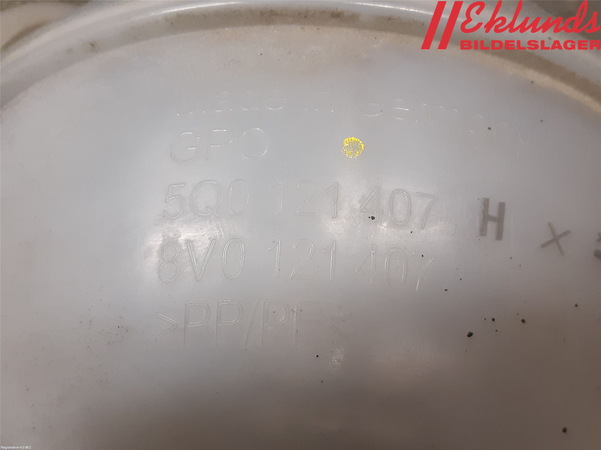 Volkswagen VW PASSAT 15-19 Expansionstank