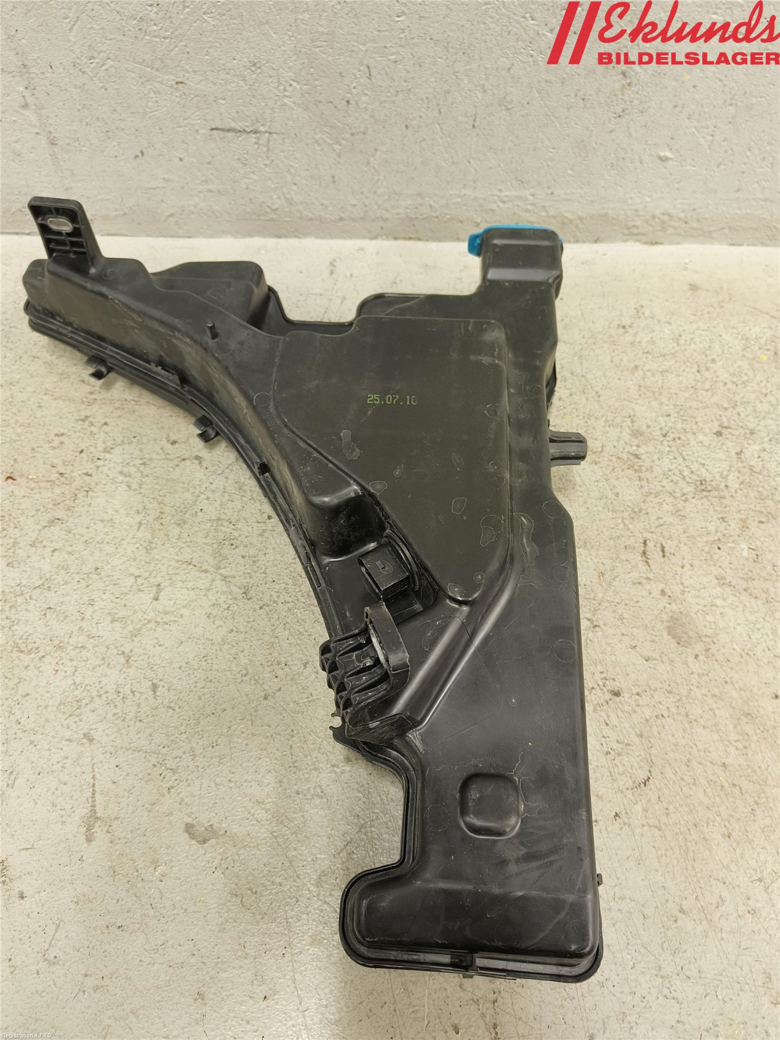 Audi A4/S4 B9 16-19 Spolartank Vindruta