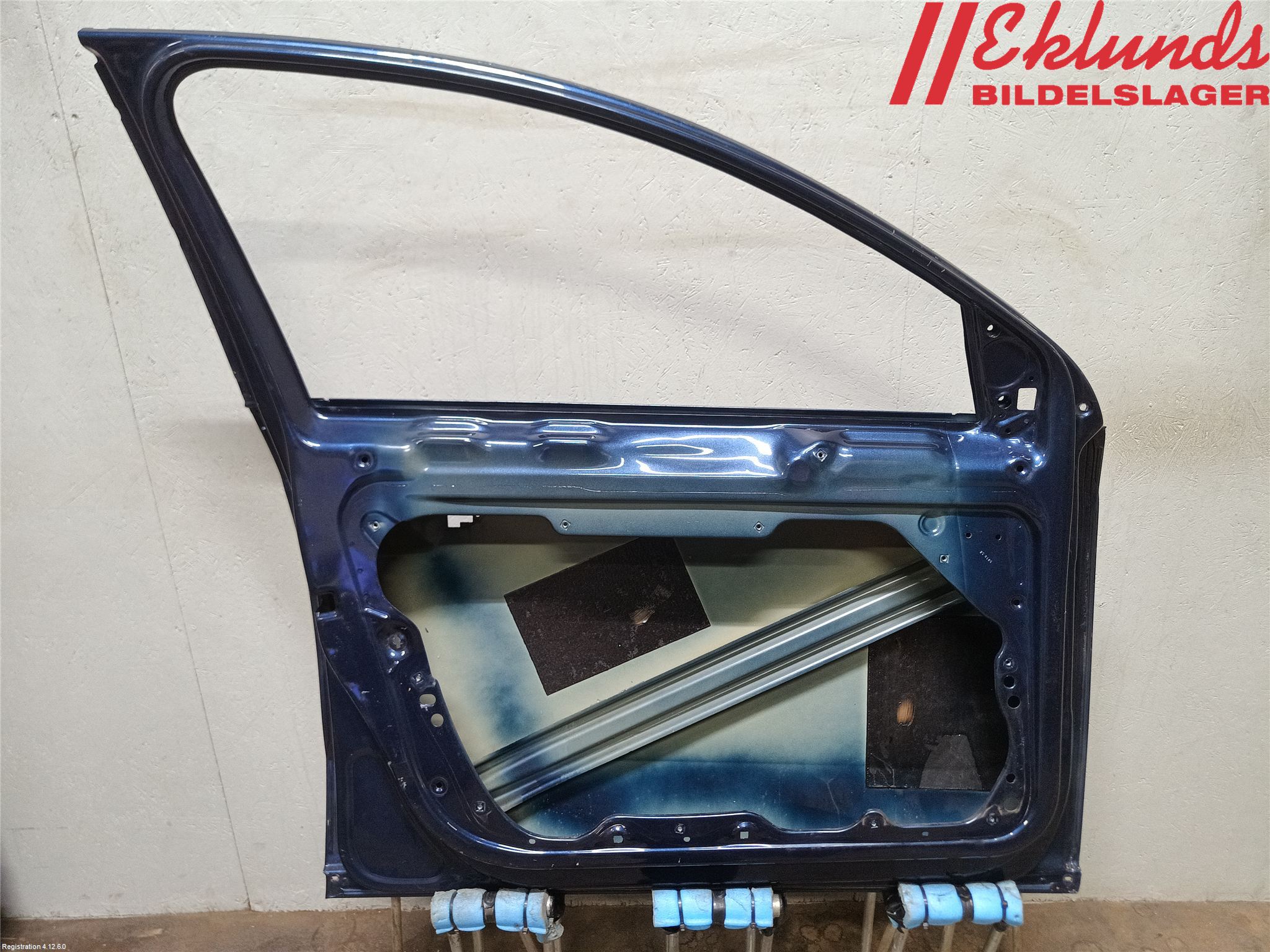 Volkswagen VW PASSAT 11-14 Dörr Fram Vänster