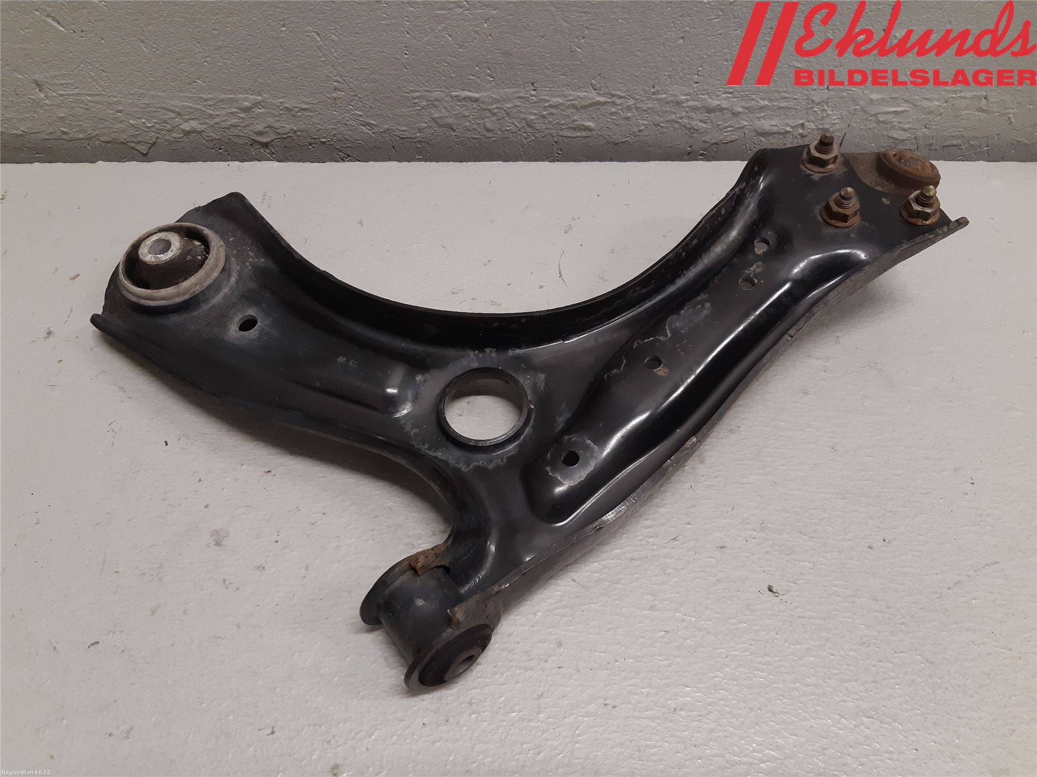 Skoda FABIA 15-21 Bärarm Fram Undre Hö