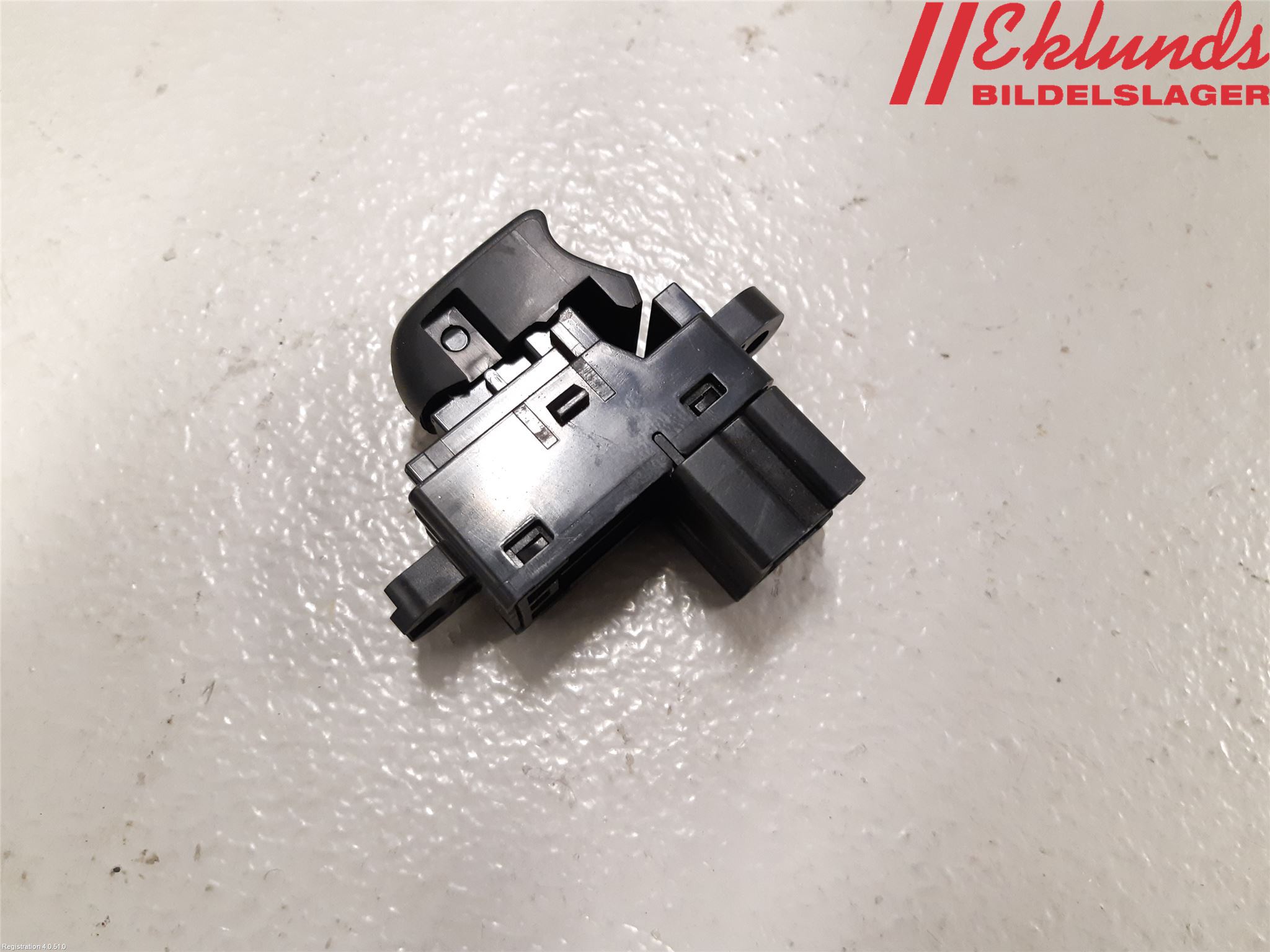 Nissan JUKE 10-14 Strömställare Elhiss