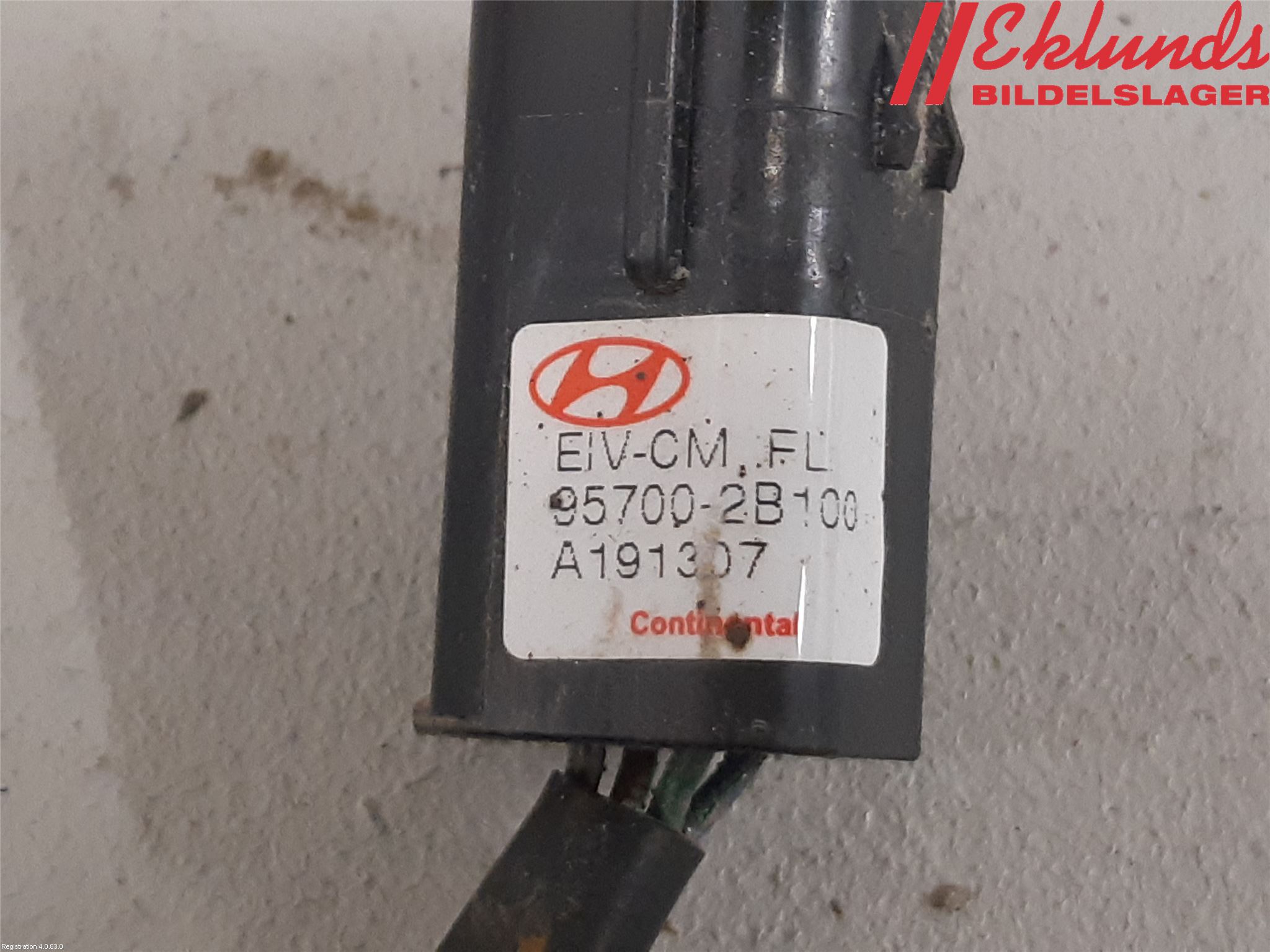Hyundai SANTA FE  06-12 Parkeringshjälp Backsensor