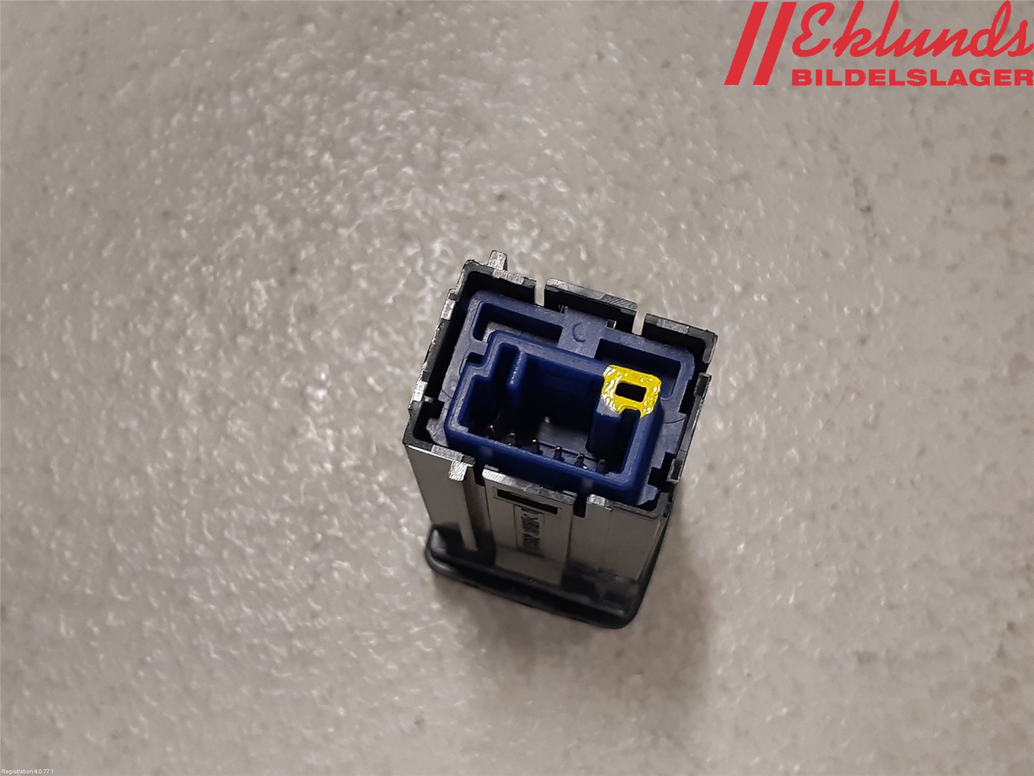 Toyota COROLLA 19- Strömställare Stolvärme