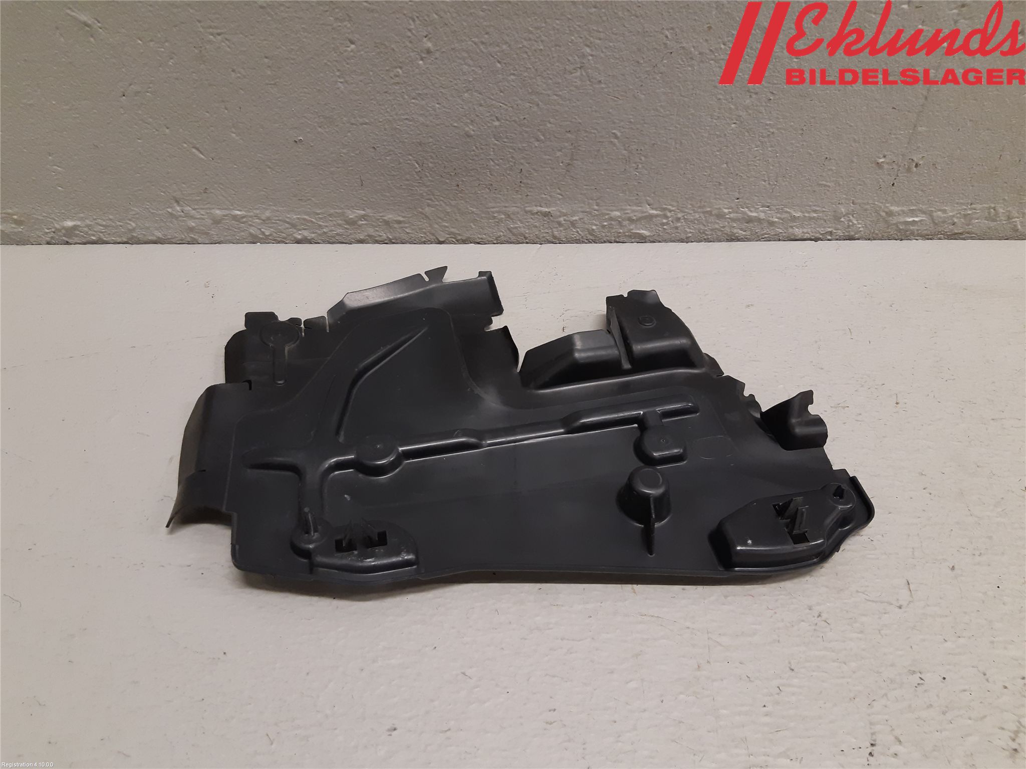 Peugeot 208 12-15 Deflektor Plåt-Plast Kylning