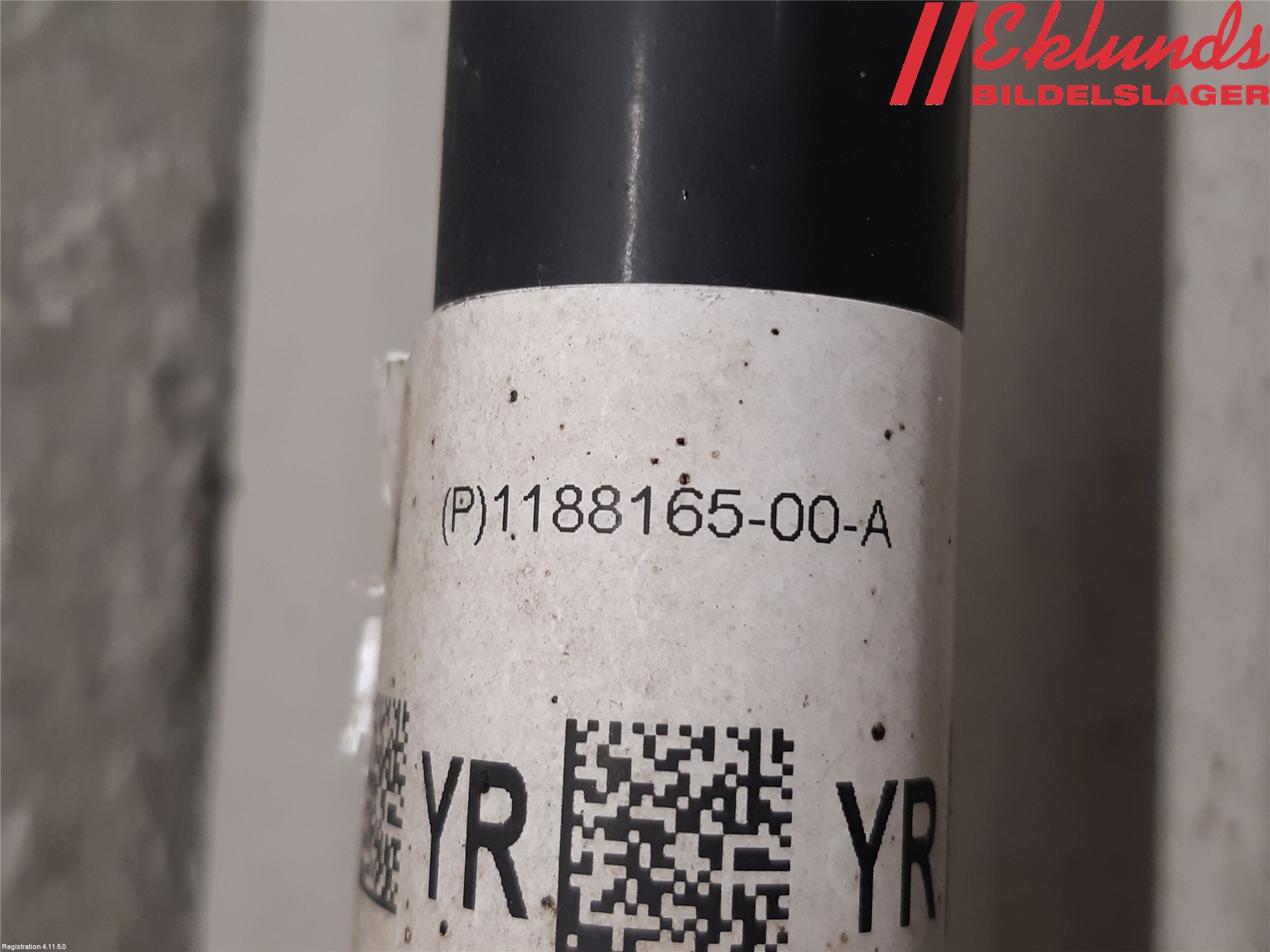 Tesla MODEL Y 21- Drivaxel Bak Höger