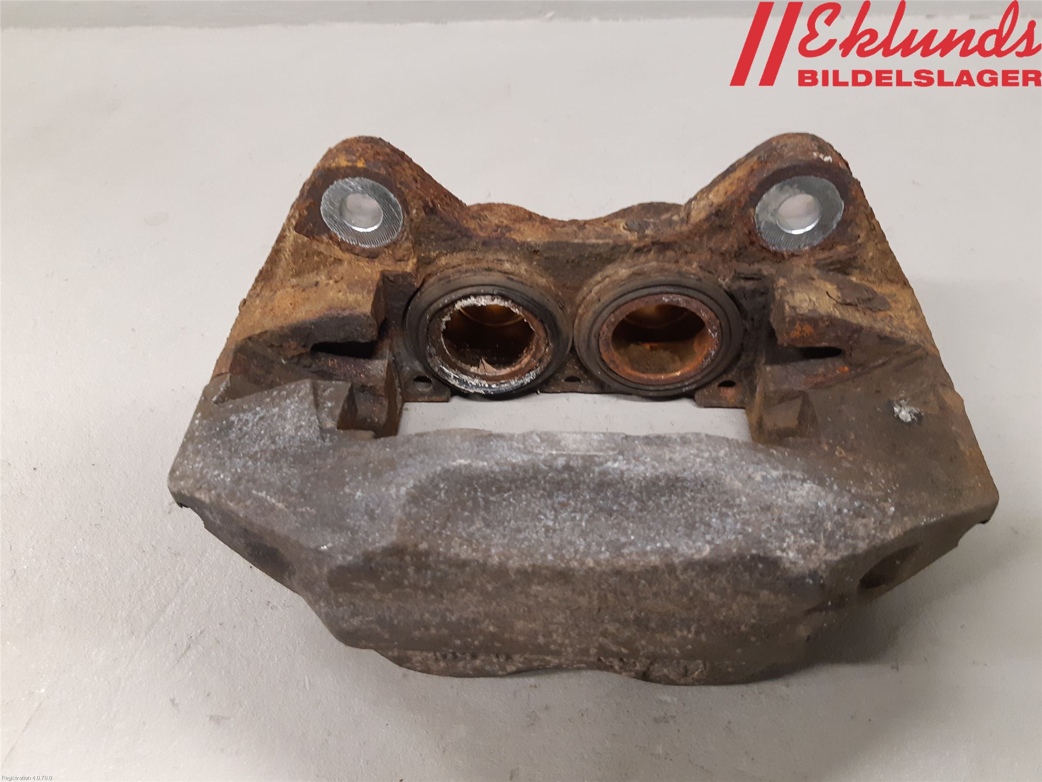 Toyota HILUX 05-16 Bromsok Fram Höger