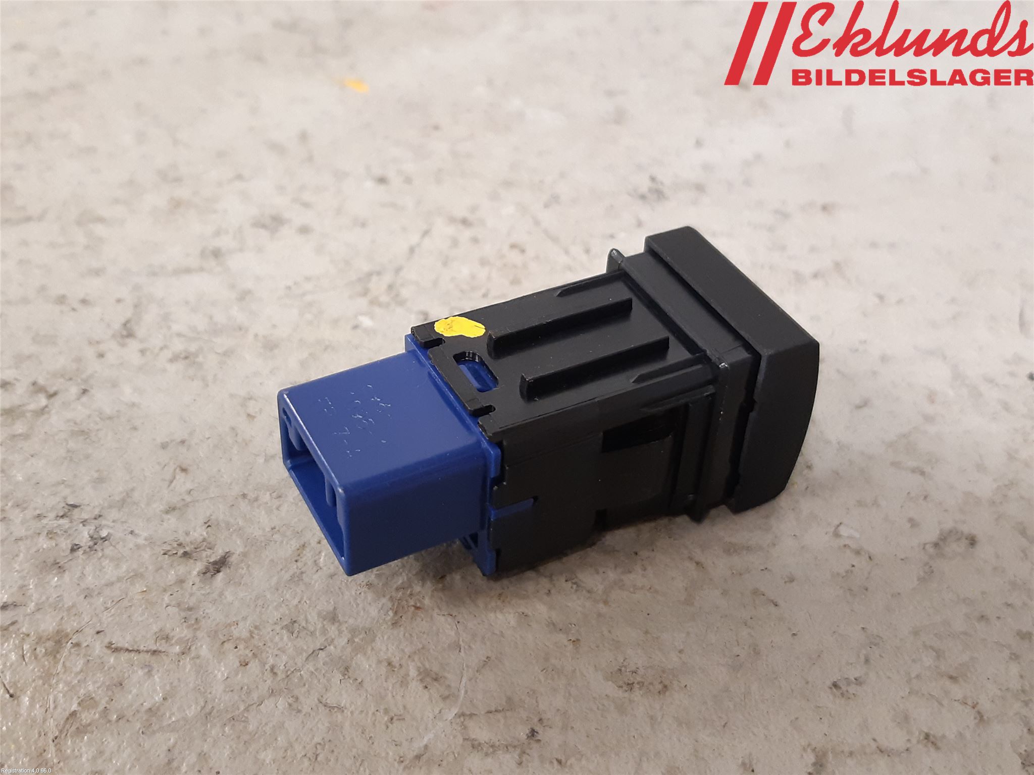 Toyota RAV4 19- Strömställare Baklucka