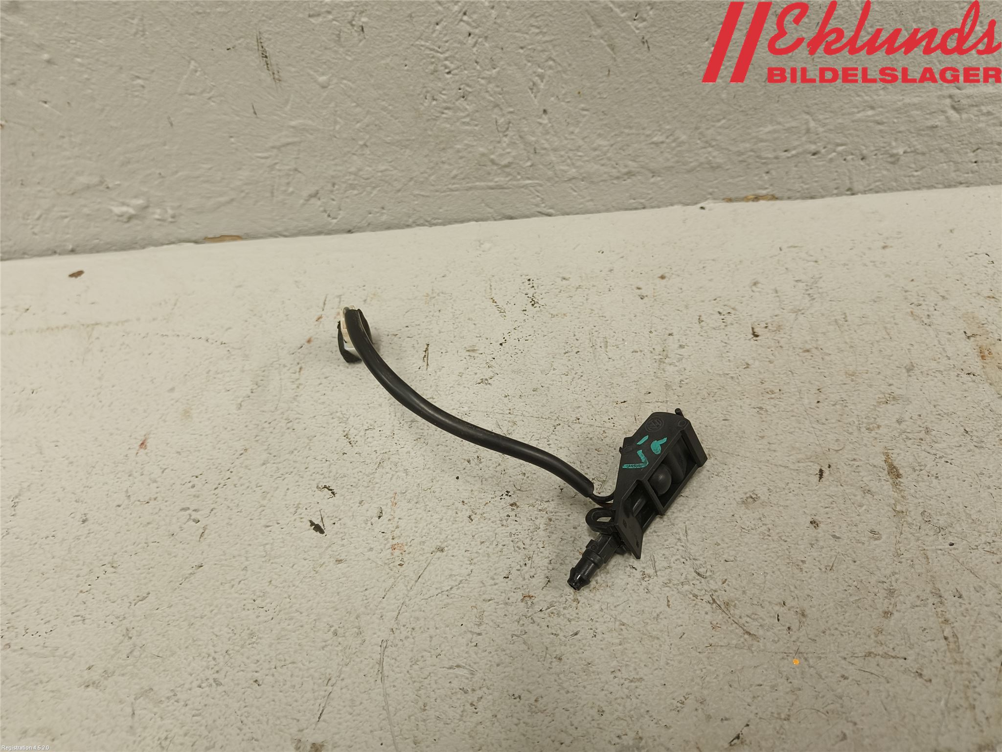 Volkswagen VW POLO 10-17 Spolarmunstycke Rutor