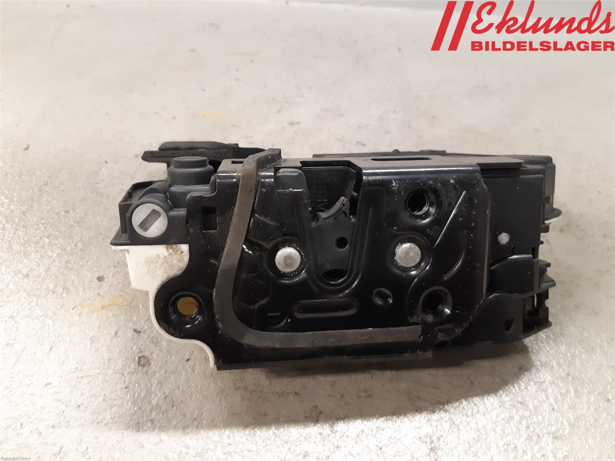 Volkswagen VW POLO 10-17 Låskista-Dörrlås