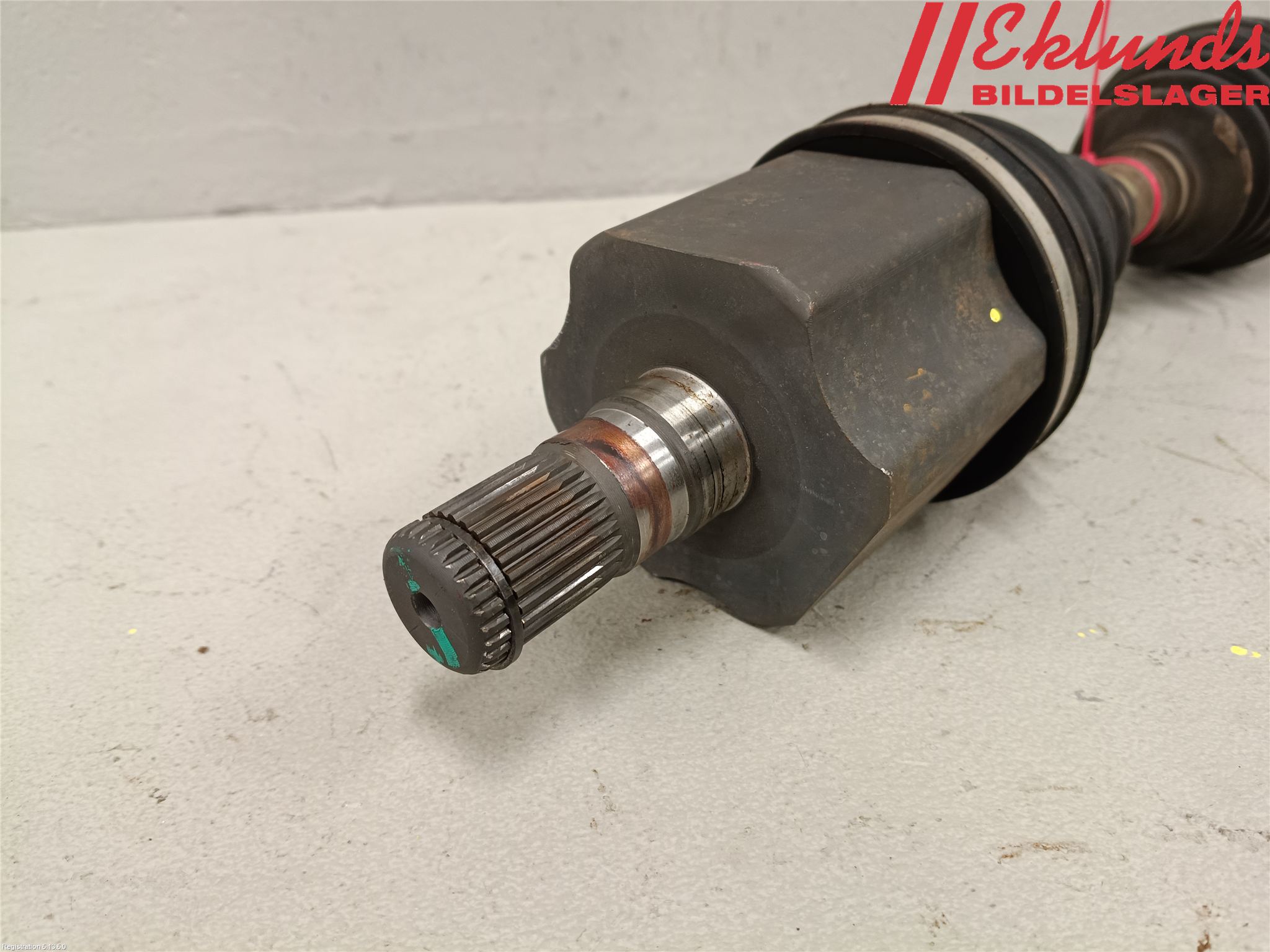 Volvo V70 05-08 Drivaxel Fram Vänster