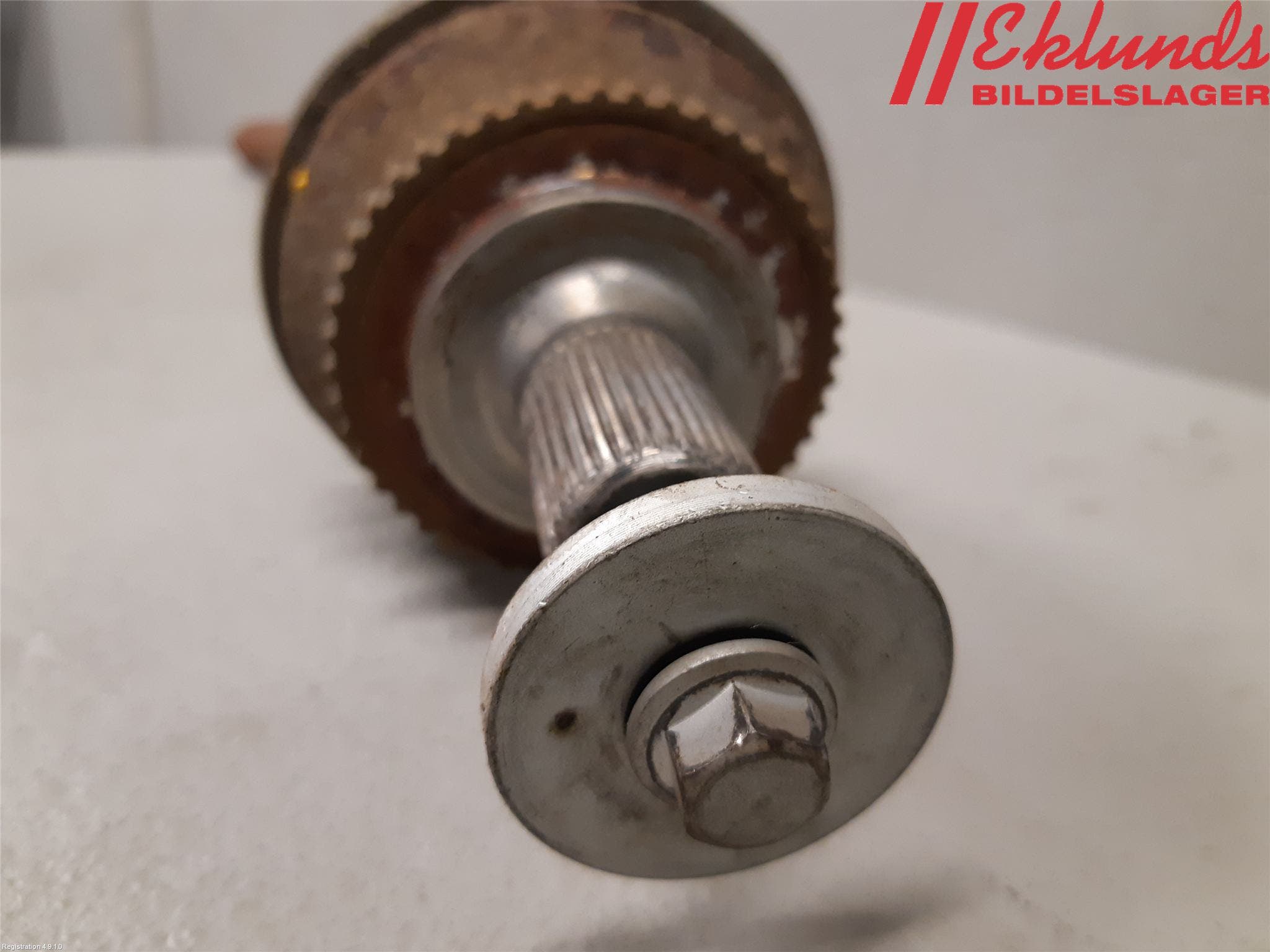 Volvo S60 05-10 Drivaxel Fram Höger