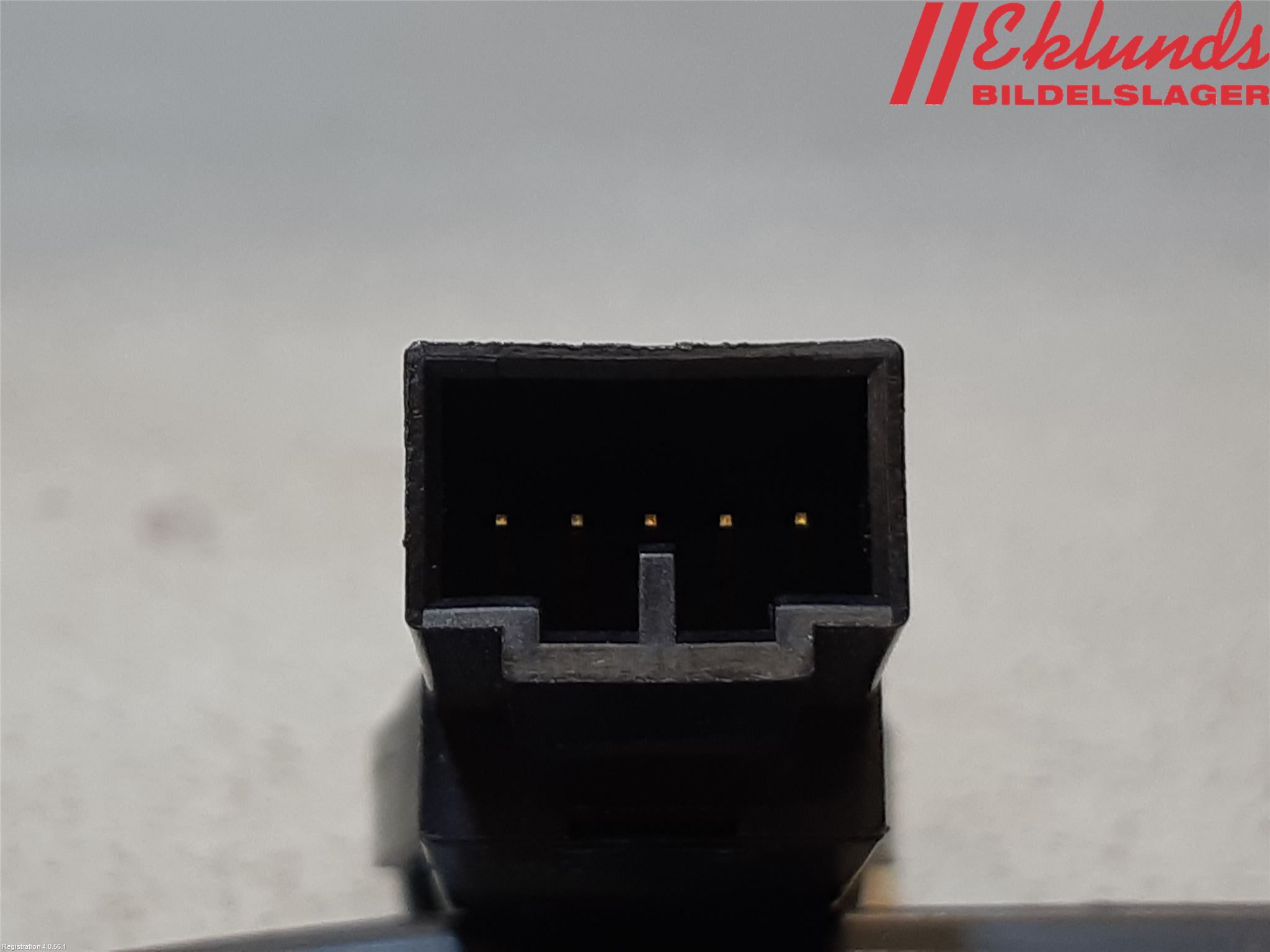 Volvo V40 12-19 Strömställare Varnings