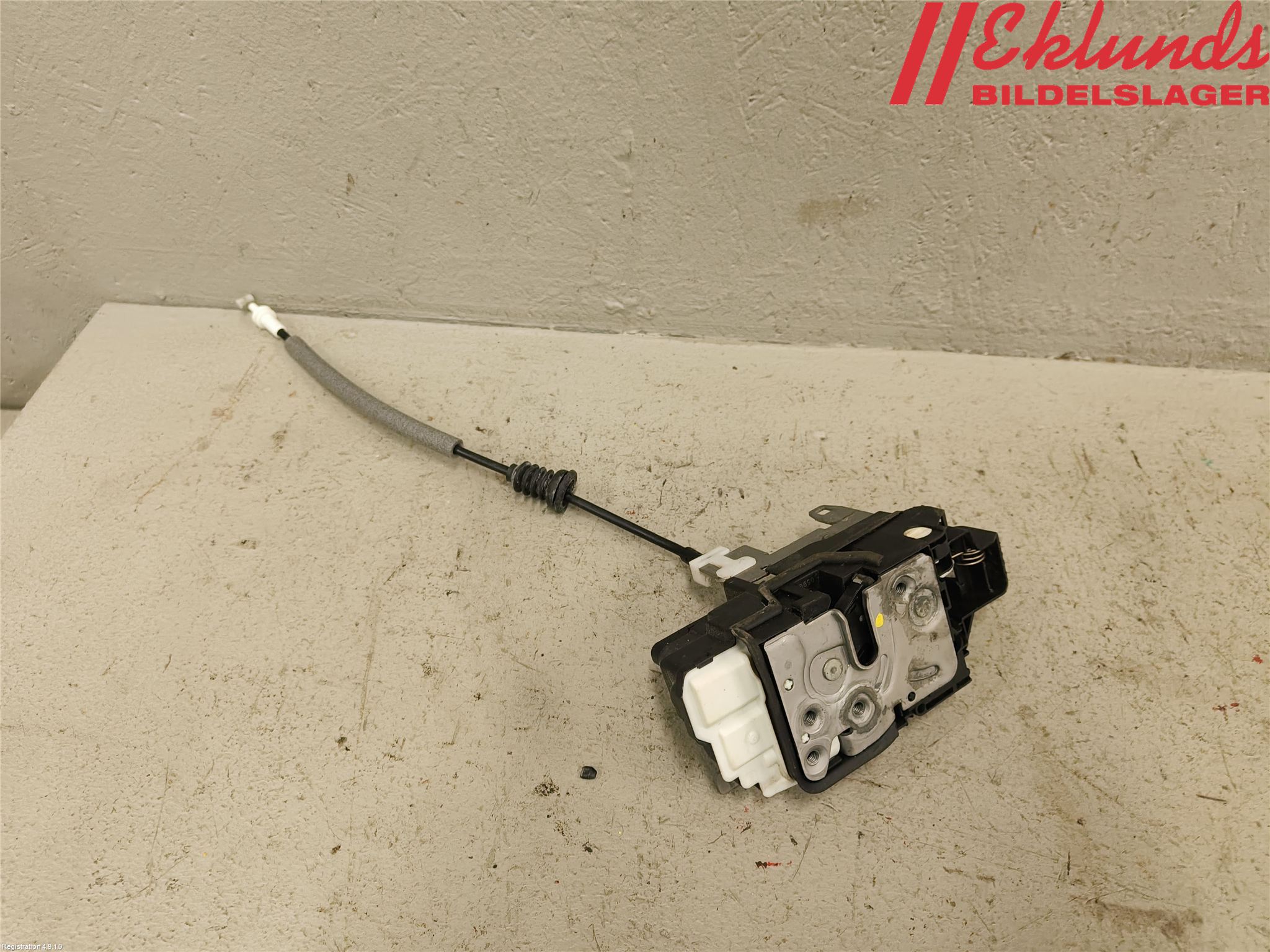 Volvo XC60 18- Låskista-Dörrlås