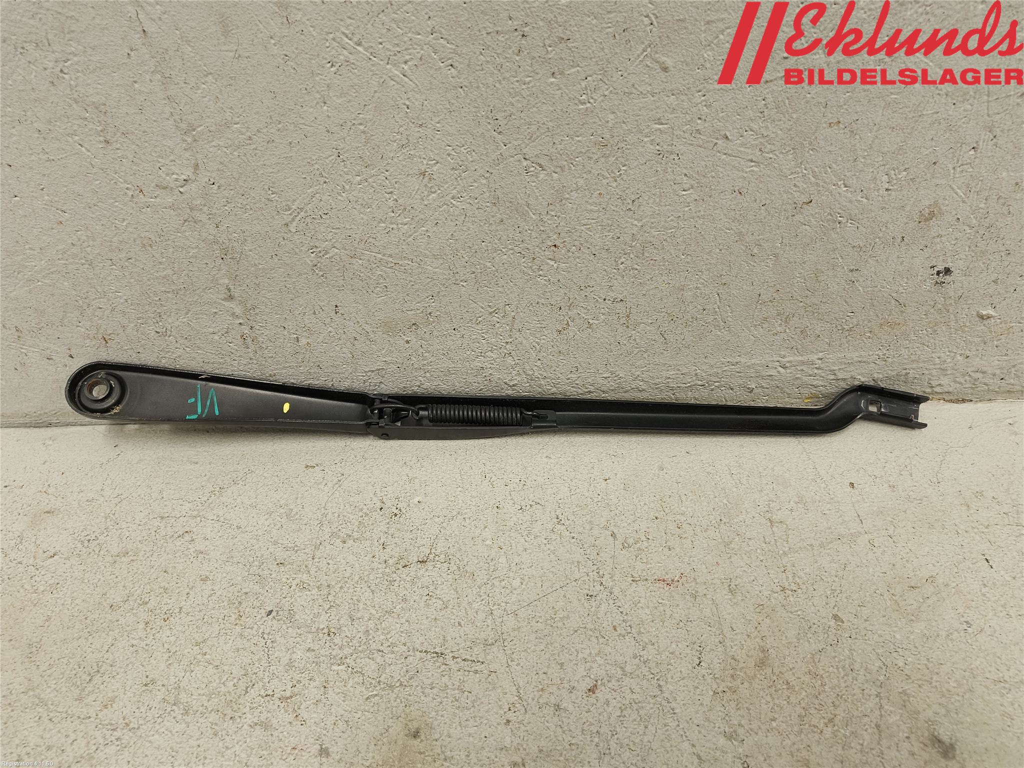 BMW 5 G30/G31/F90 17-23 Torkararm Armar Vindruta