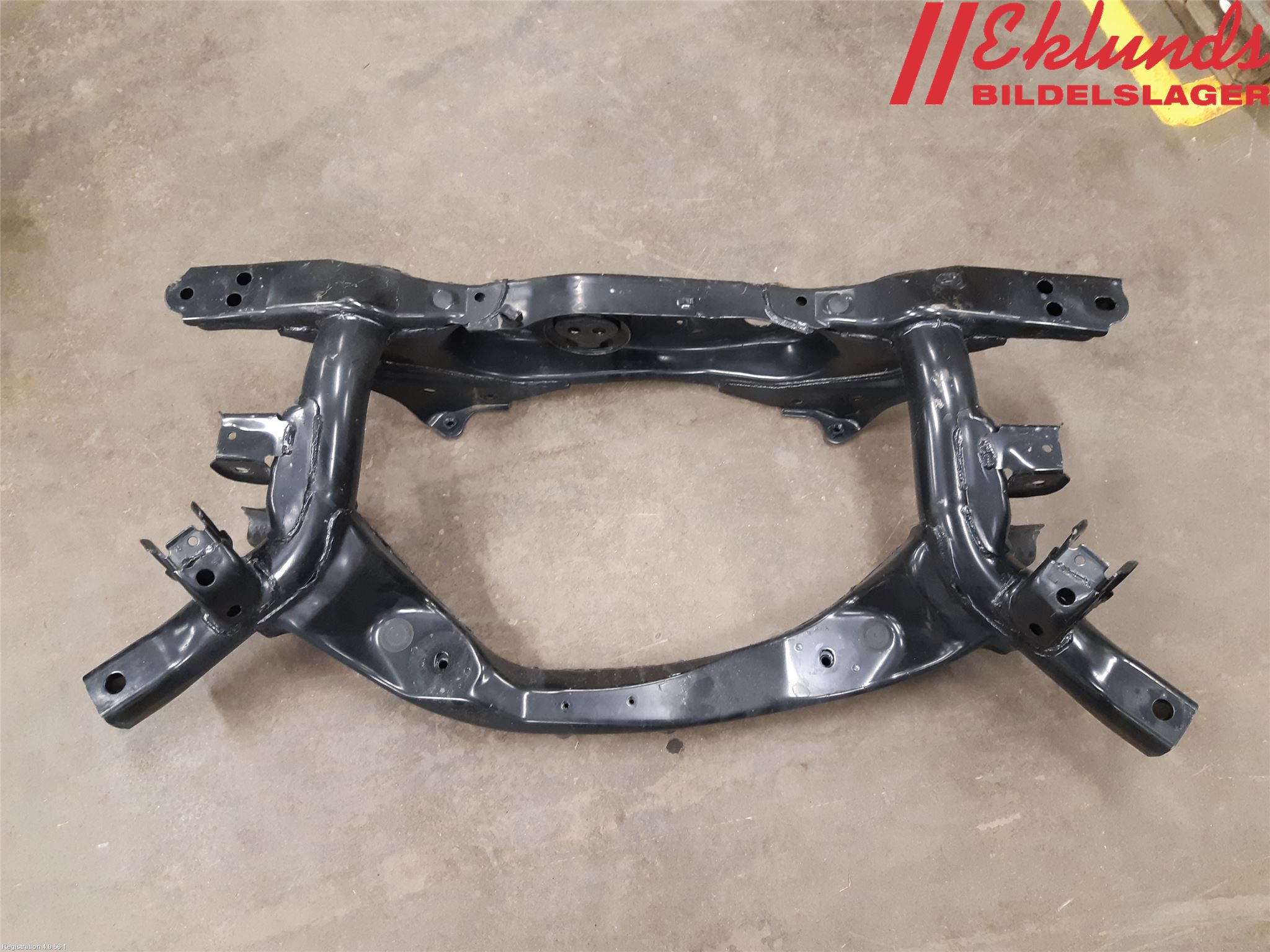 Toyota RAV4 13-18 Bakaxelbalk