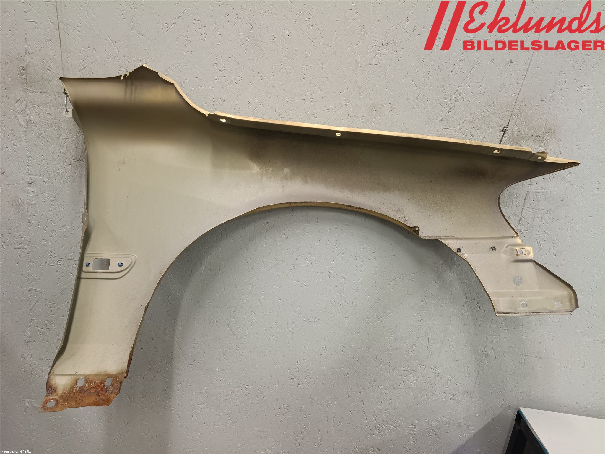 Volvo S60 01-04 Skärm Fram Vänster