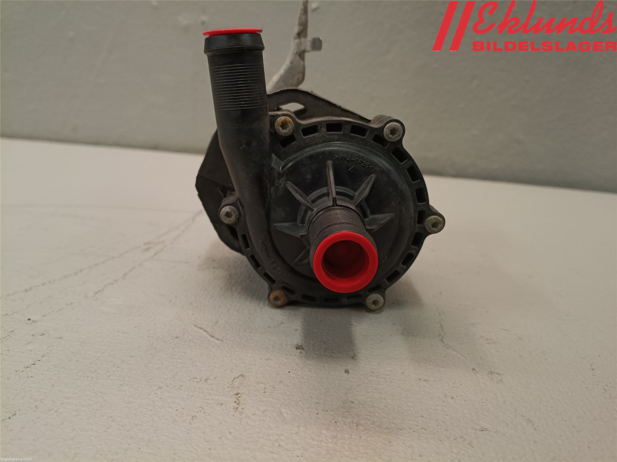 Tesla MODEL X 16- Vattenpump
