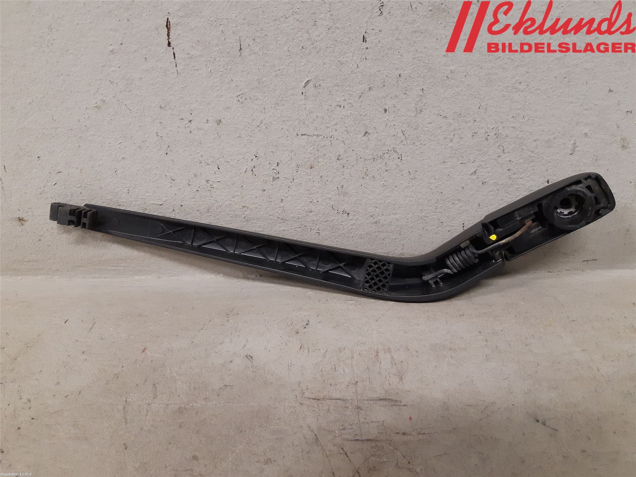 Toyota AURIS 07-09 Torkararm-Bakruta