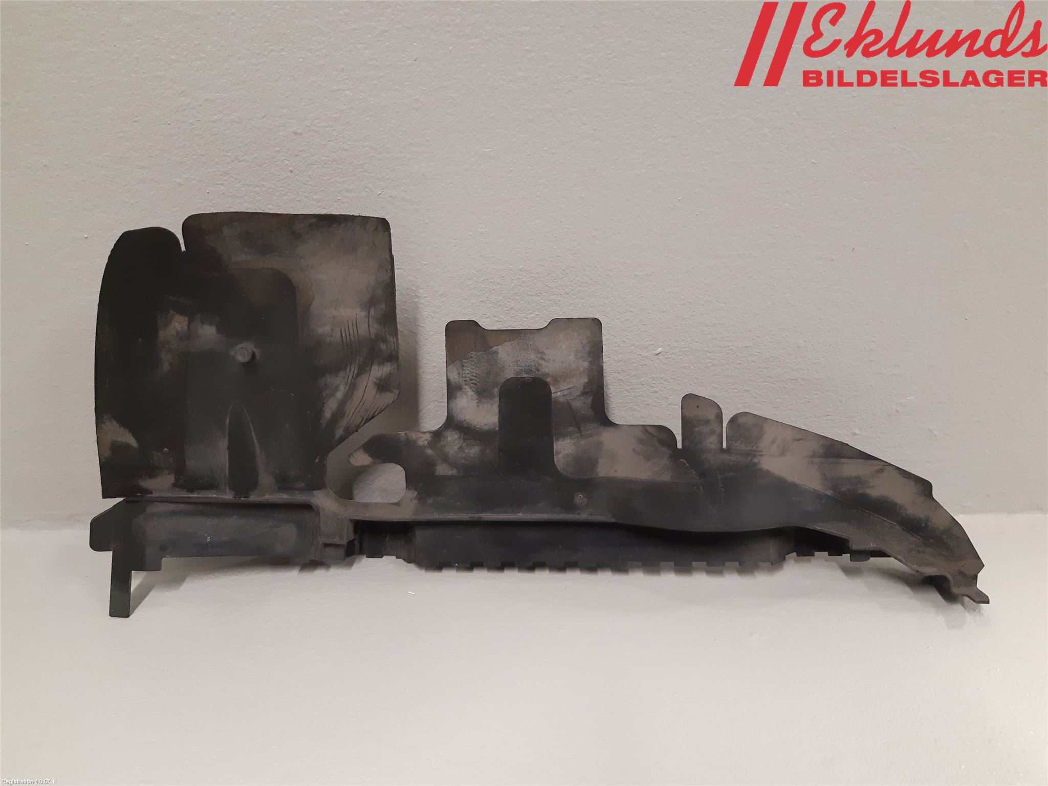 Audi A6/S6     05-11 Deflektor Plåt-Plast Kylning