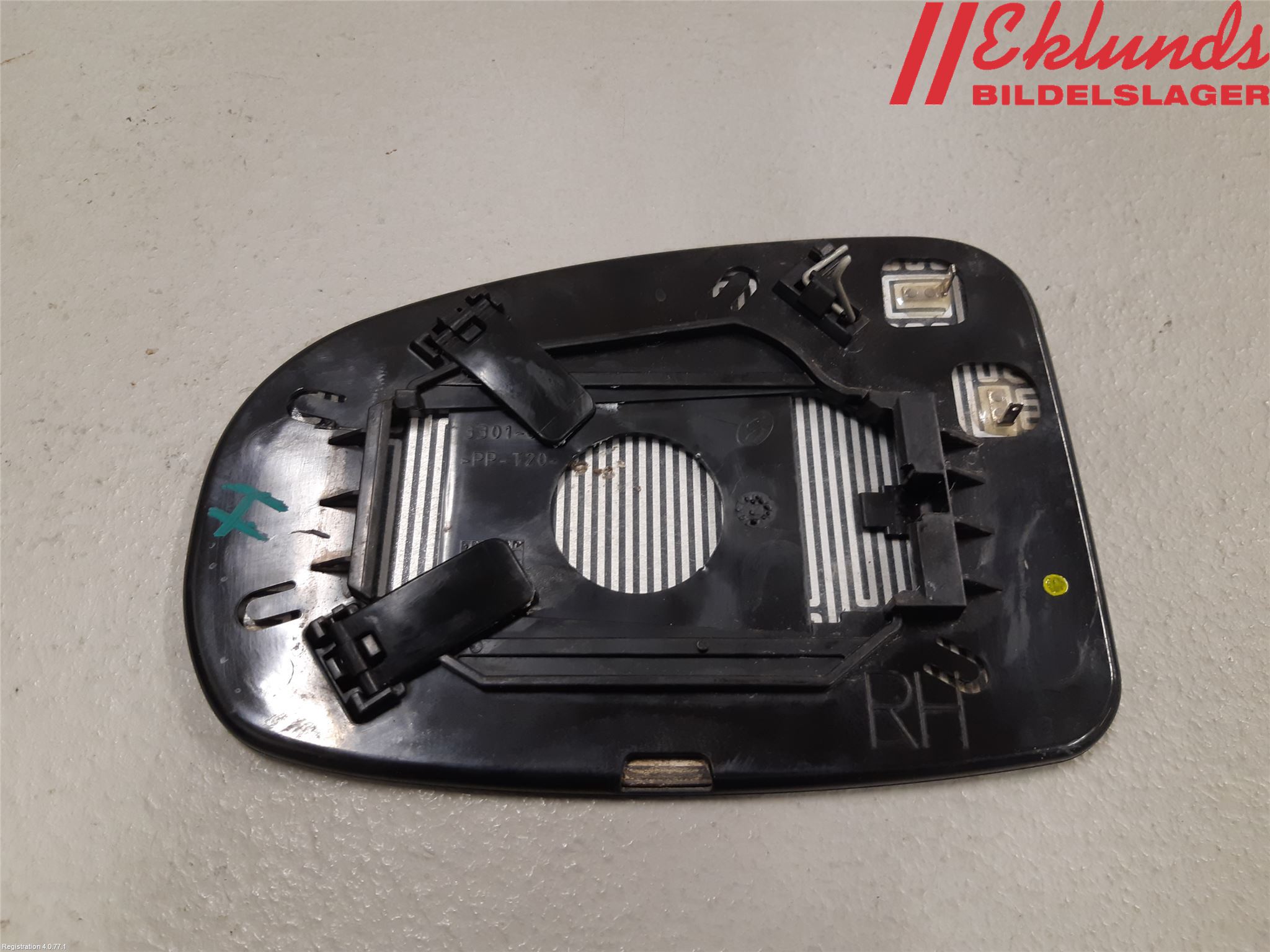 Toyota AVENSIS 09-15 Spegelglas Hö
