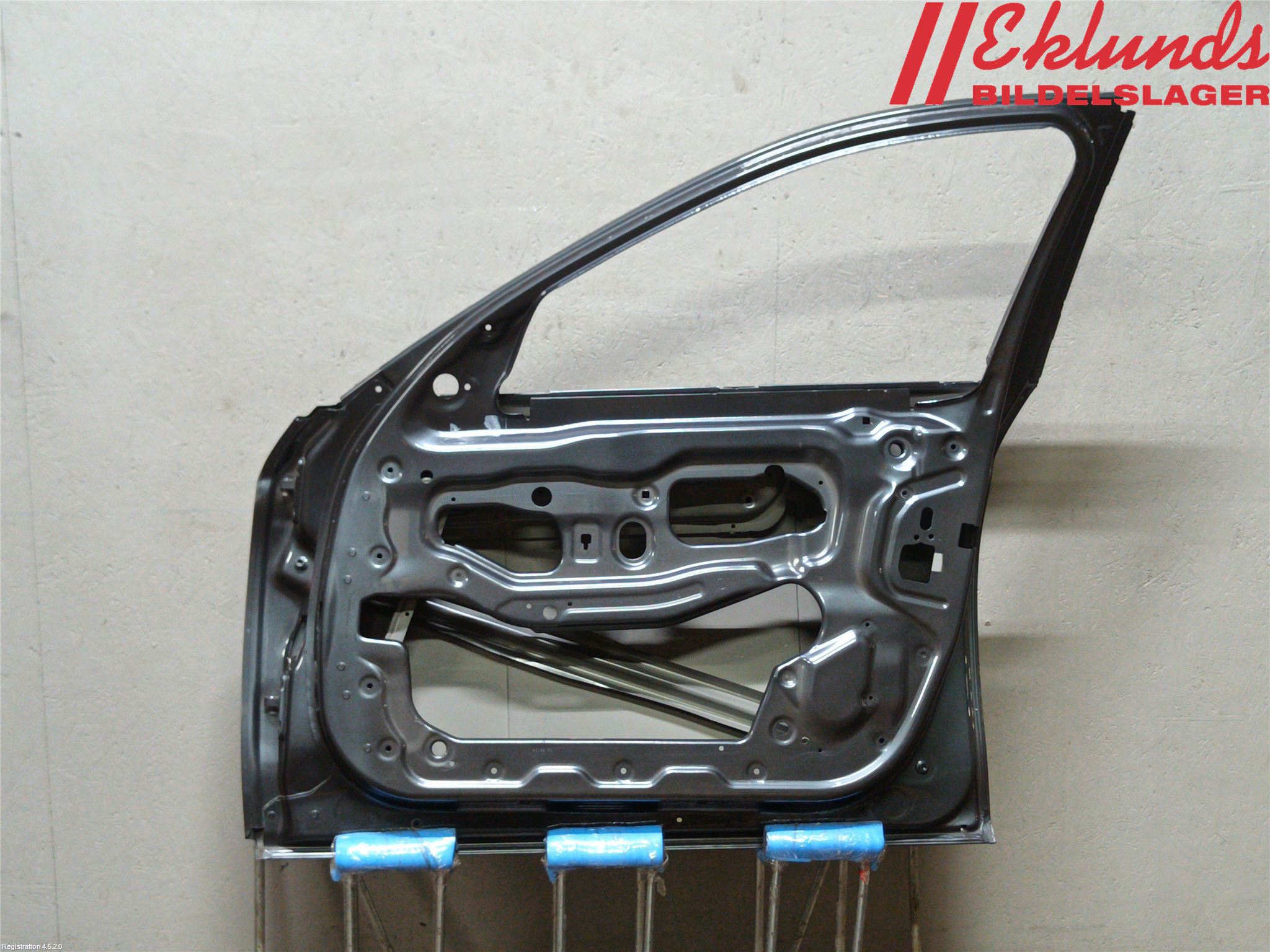 BMW 5 F10/F11/F18 09-17 Dörr Fram Höger