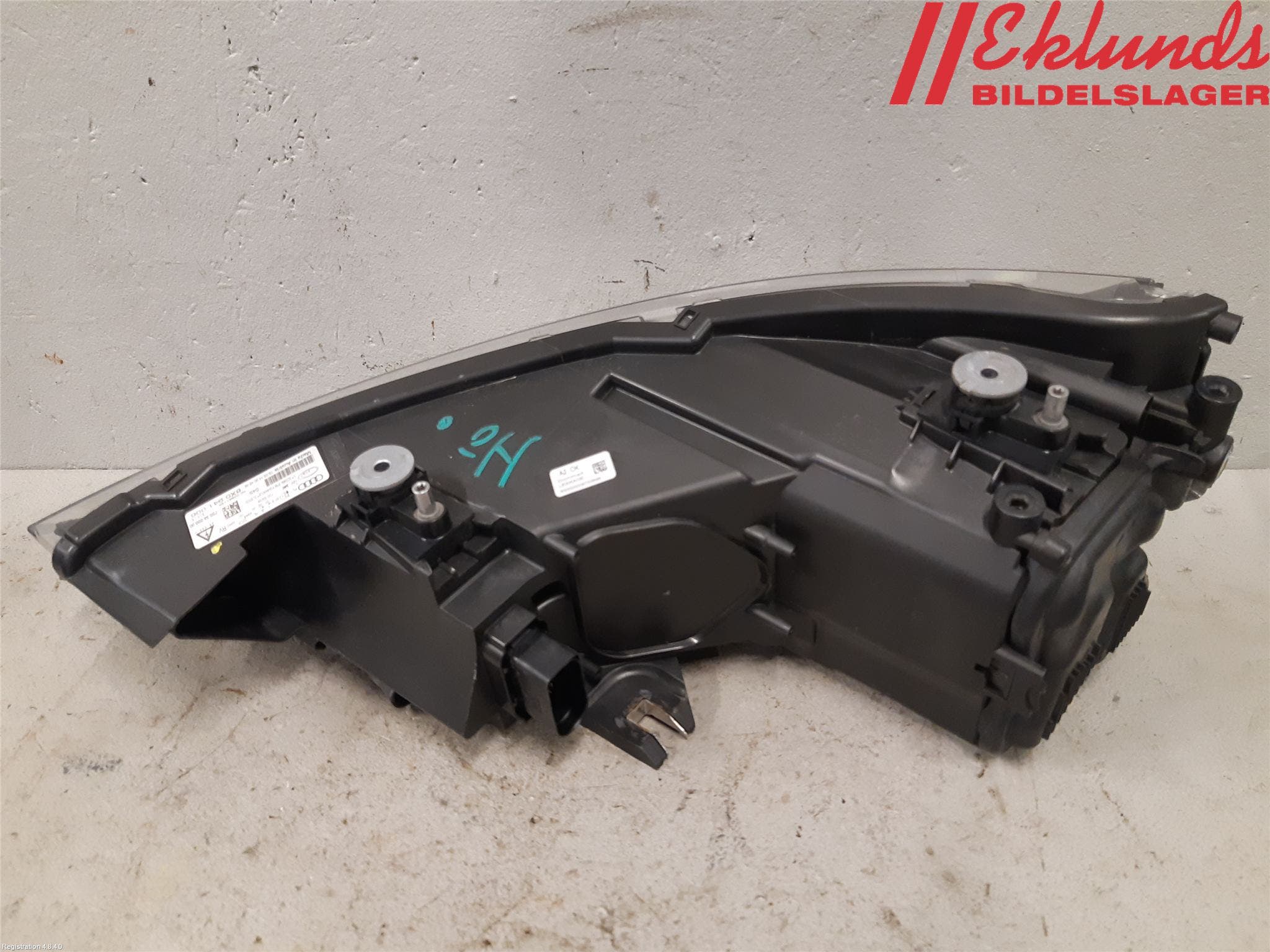 Audi A1/S1 11-18 Strålkastare Höger