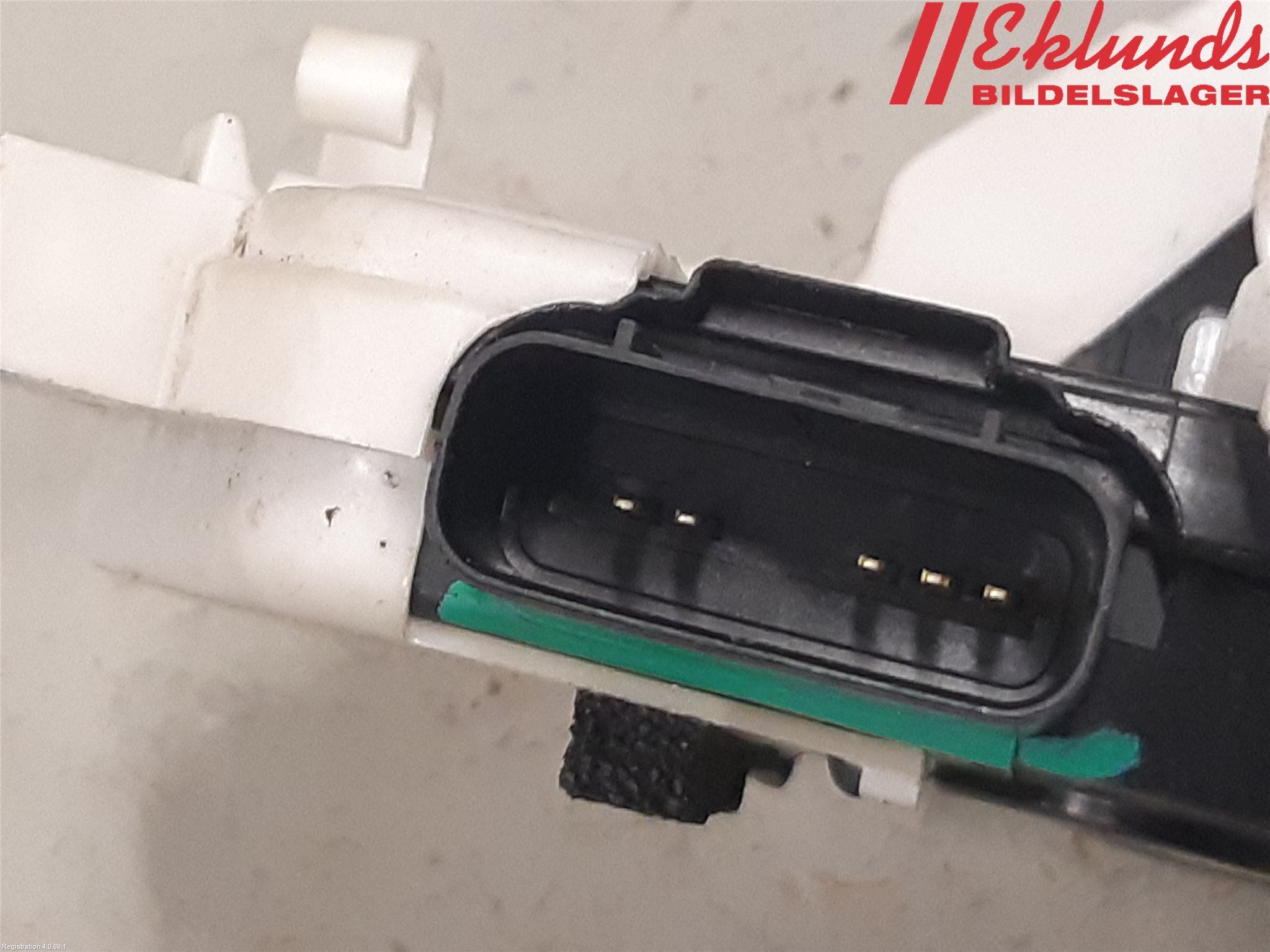 Hyundai SANTA FE 13-18 Låskista-Dörrlås