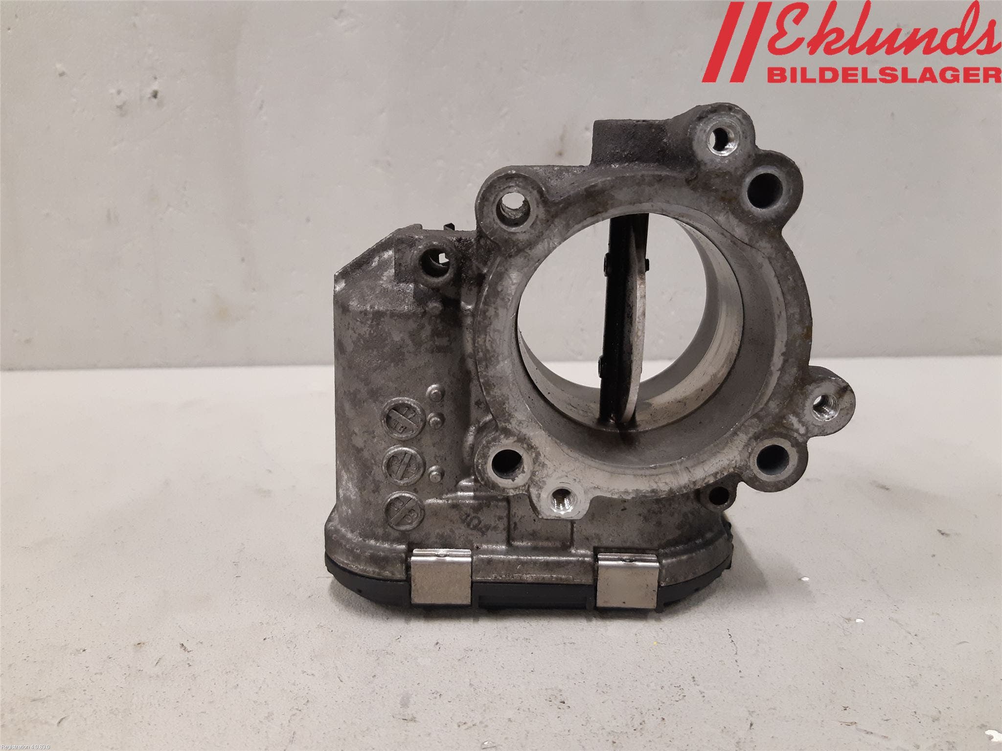 Mercedes-Benz MB E-KLASS (W212) 09-16 Injspjällhus