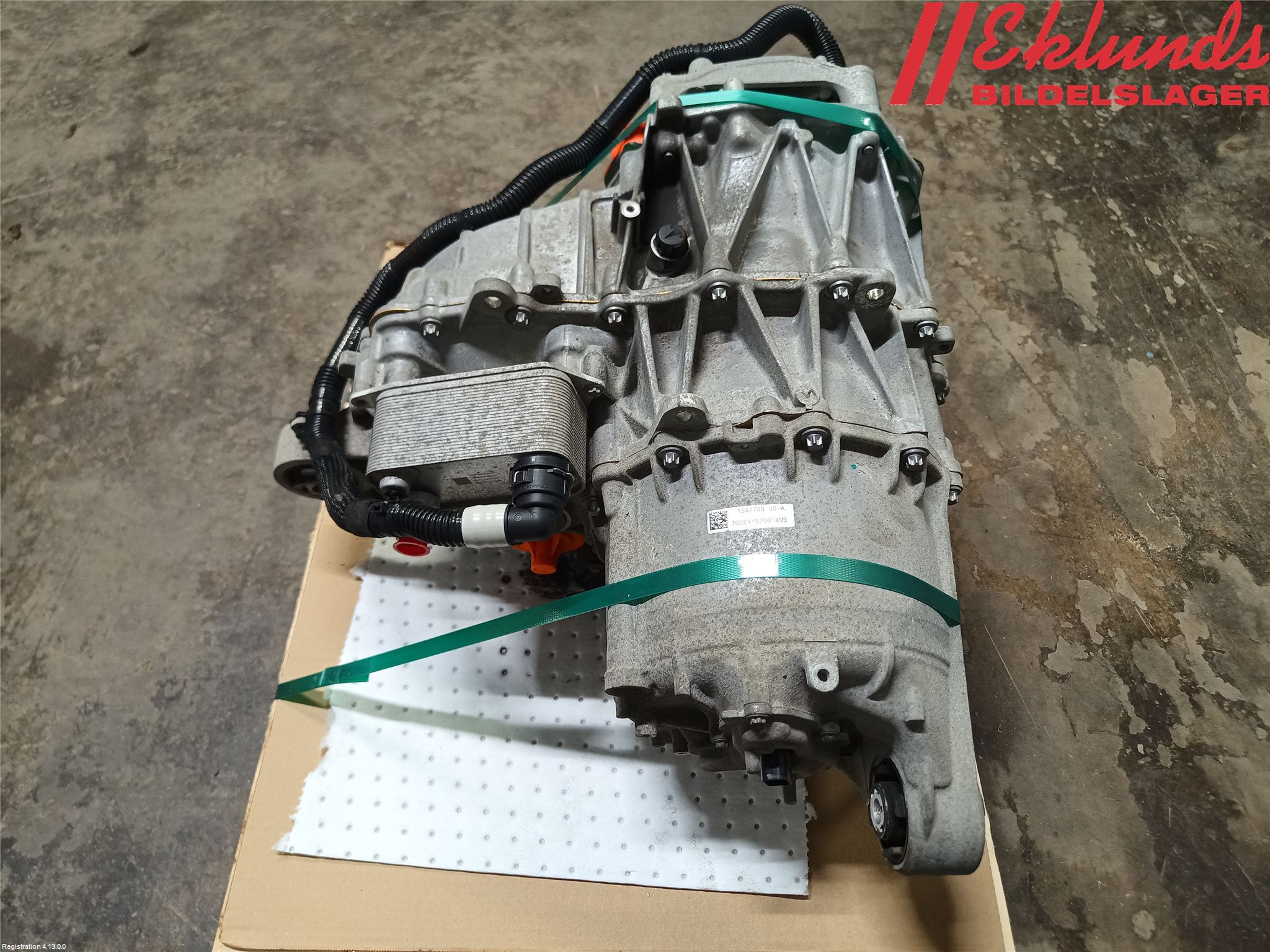 Tesla MODEL 3 17- Motor Elektrisk Bak