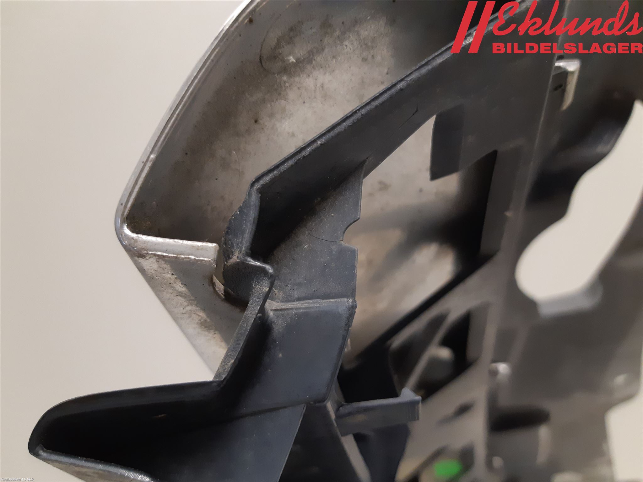 Opel ASTRA H 04-12 Grill Komp