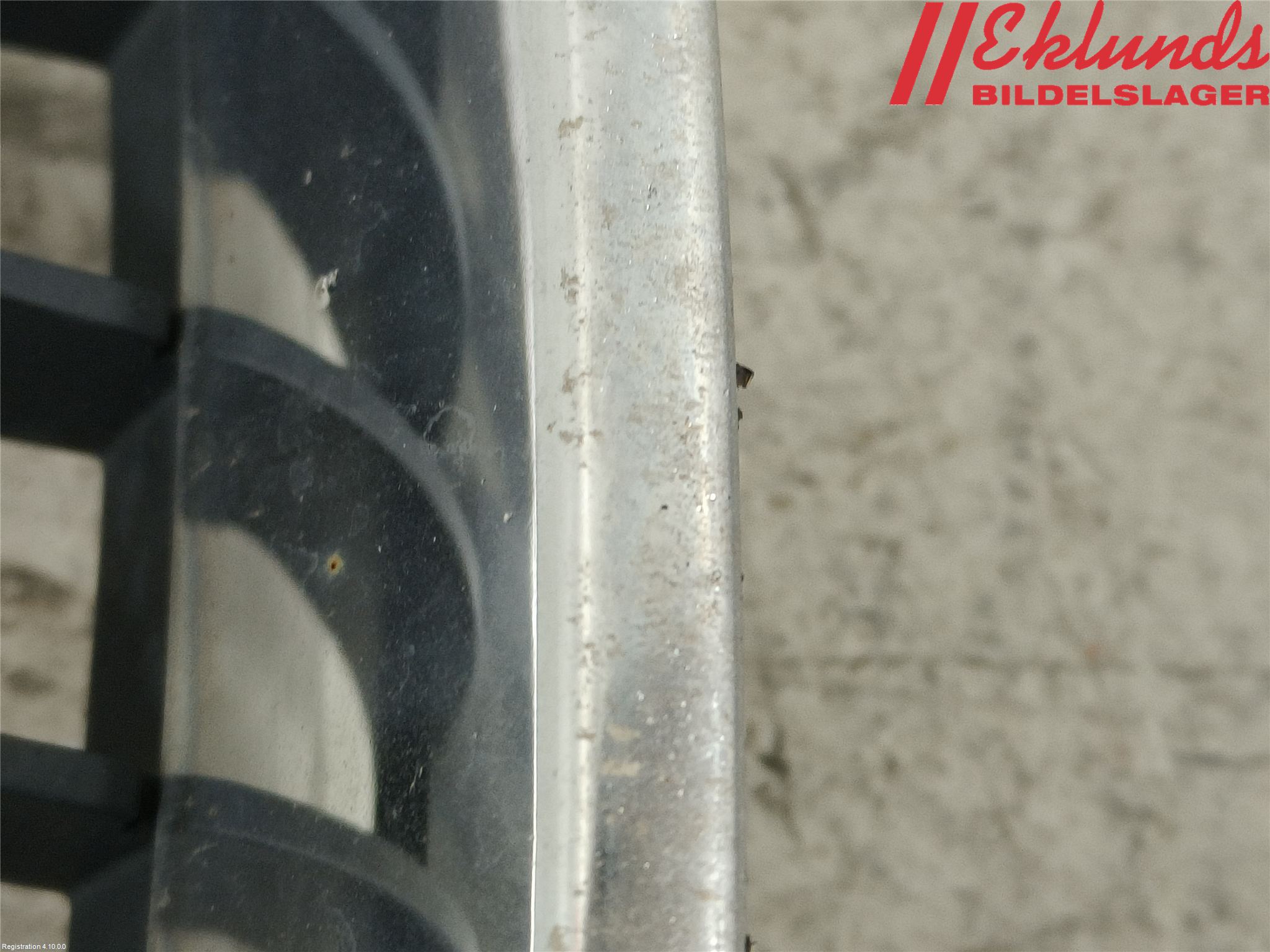 BMW 5 E60/61 Sed/Tou 02-10 Grilldel Mitt