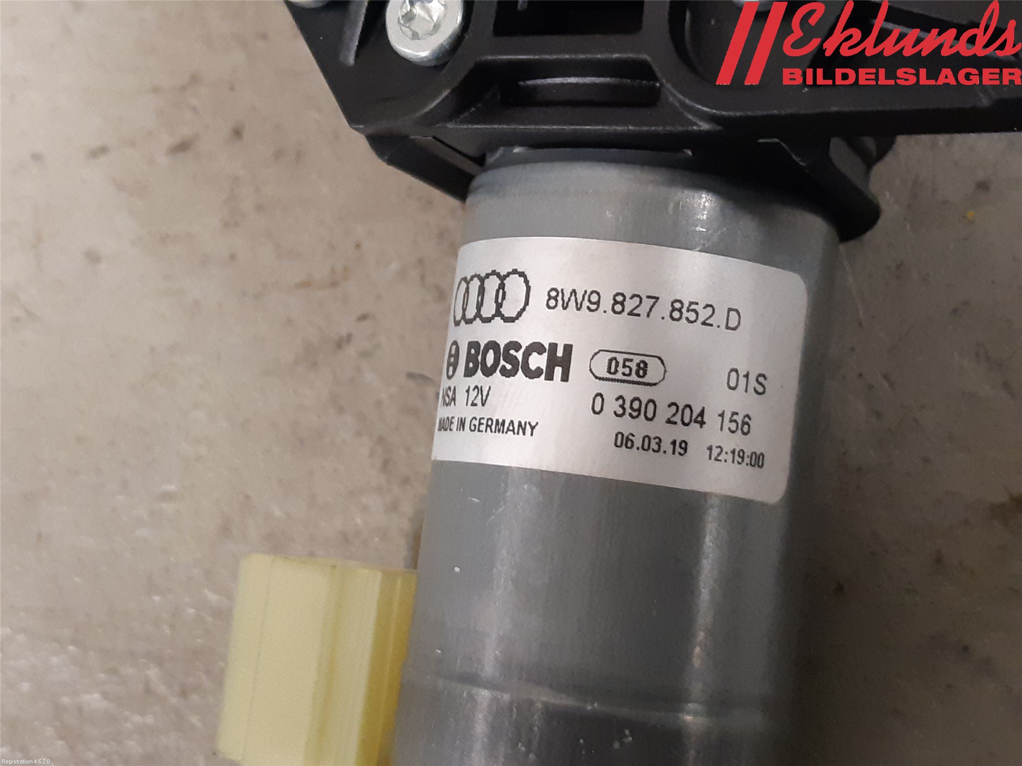 Audi A4/S4 B9 16-19 Bakluckeöppnare Automatisk