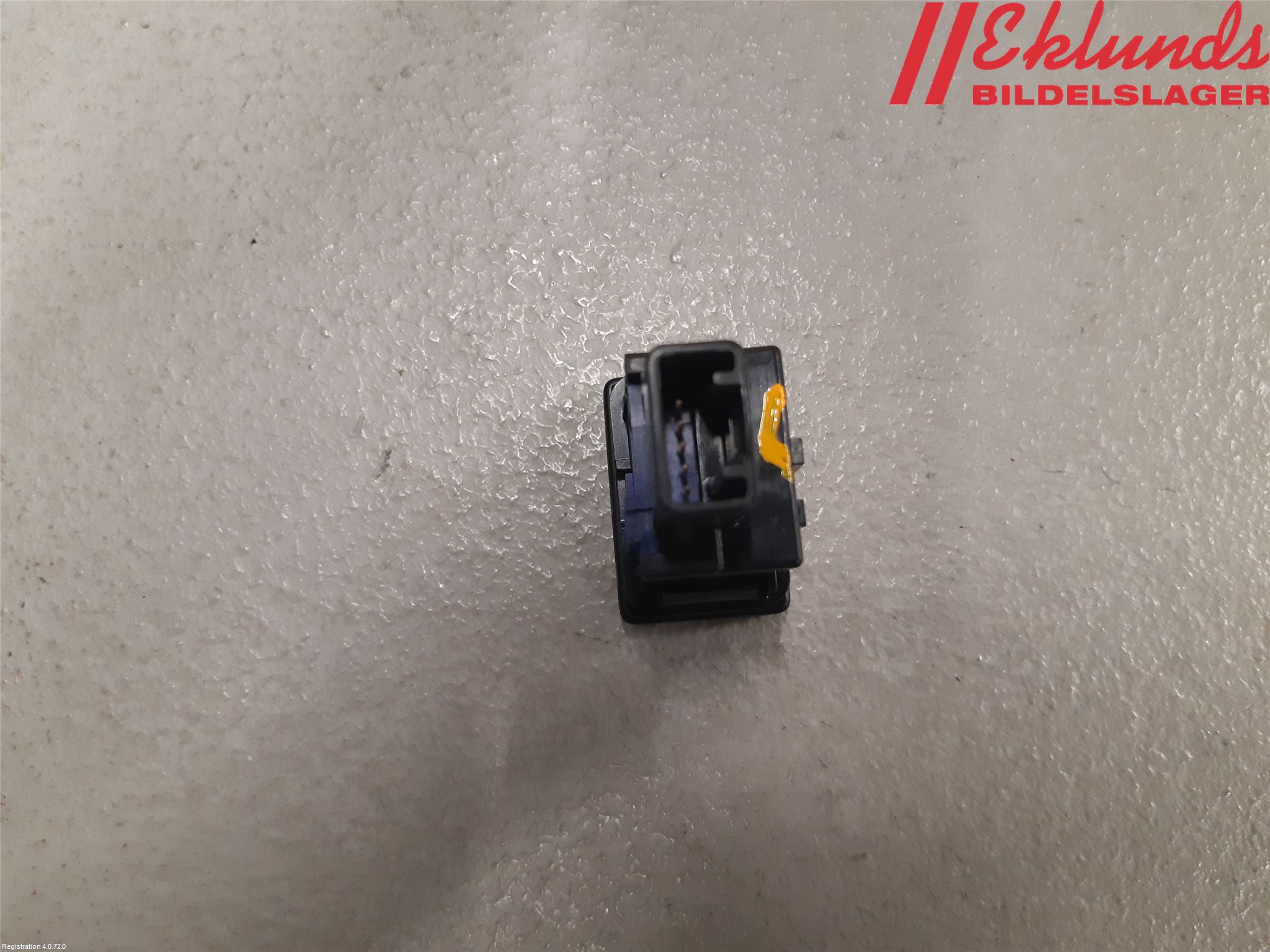 Toyota RAV4 13-18 Strömställare Övrigt