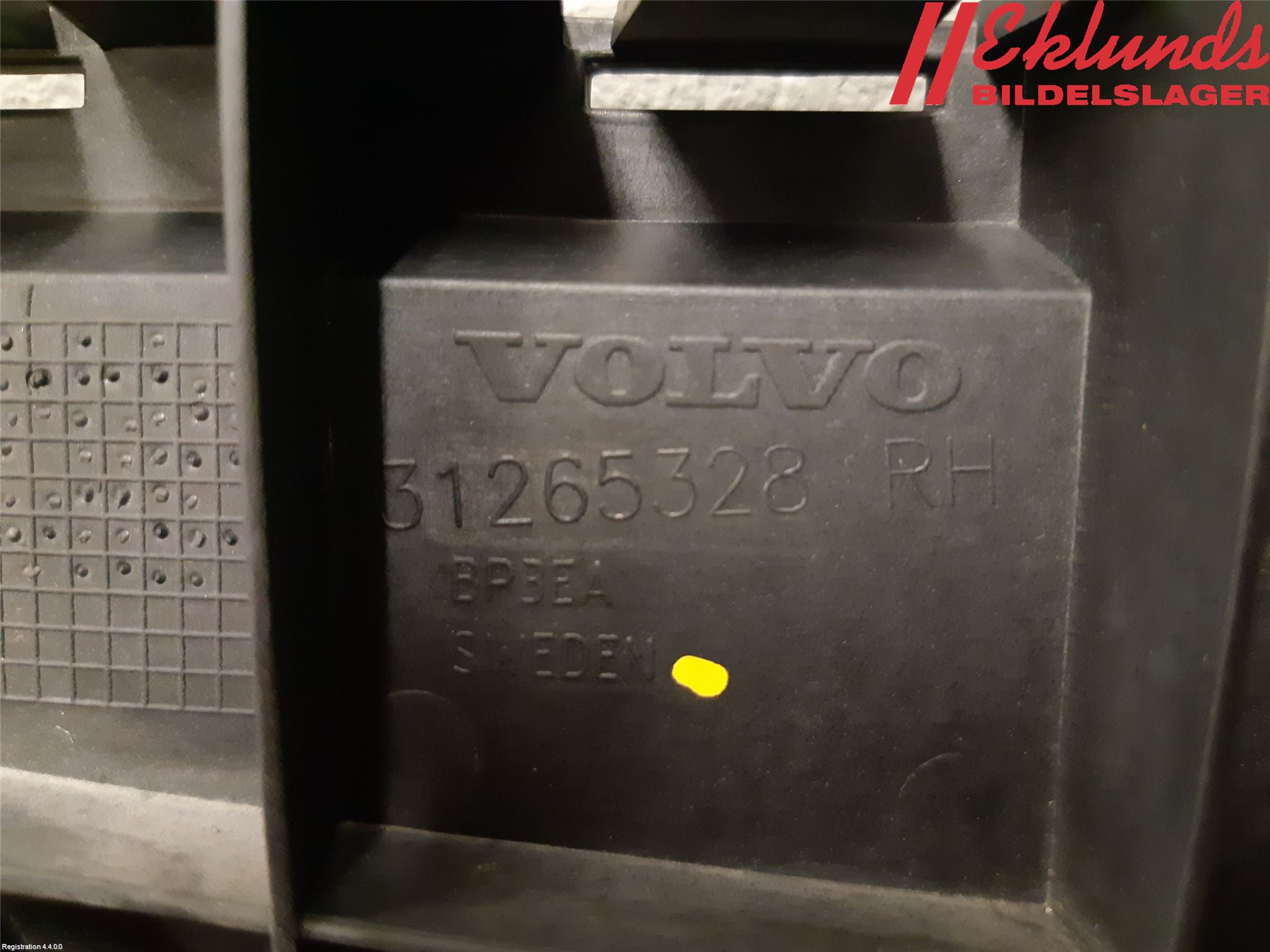 Volvo V70 08-13 Stötfångarfäste Bak Hö