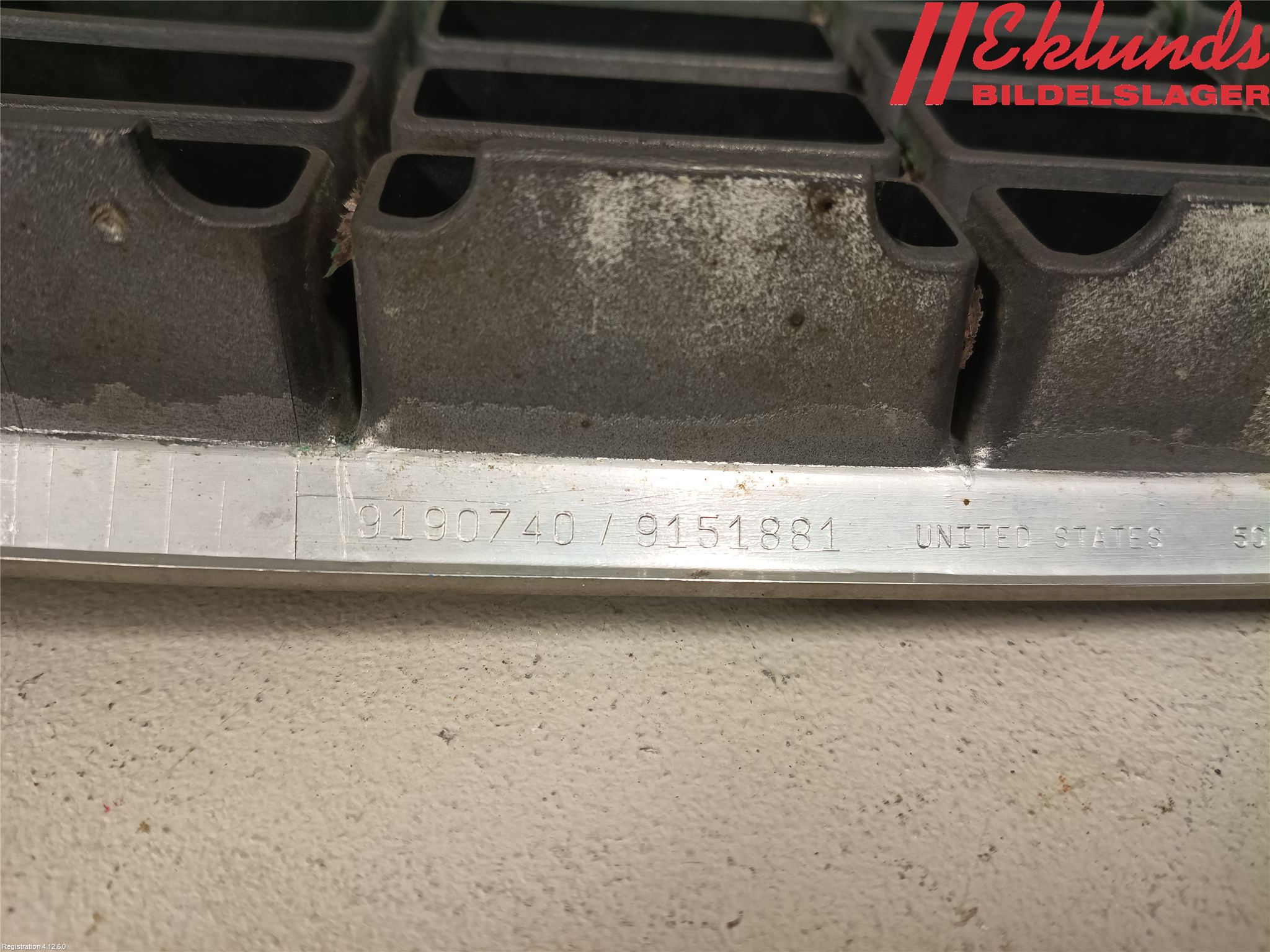 Volvo S60 01-04 Grill Komp