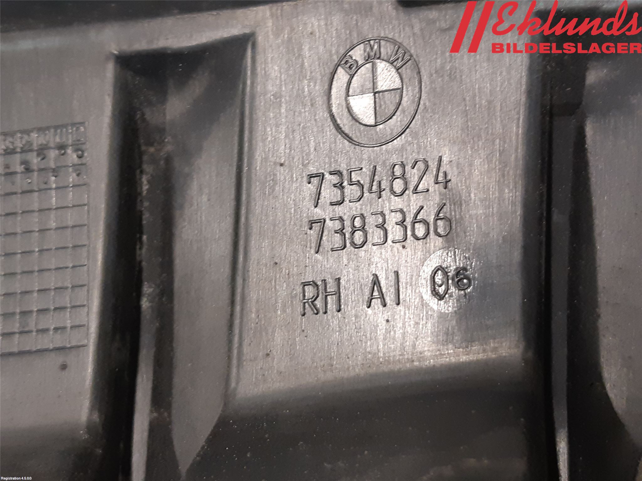 BMW 5 F10/F11/F18 09-17 Grilldel Höger