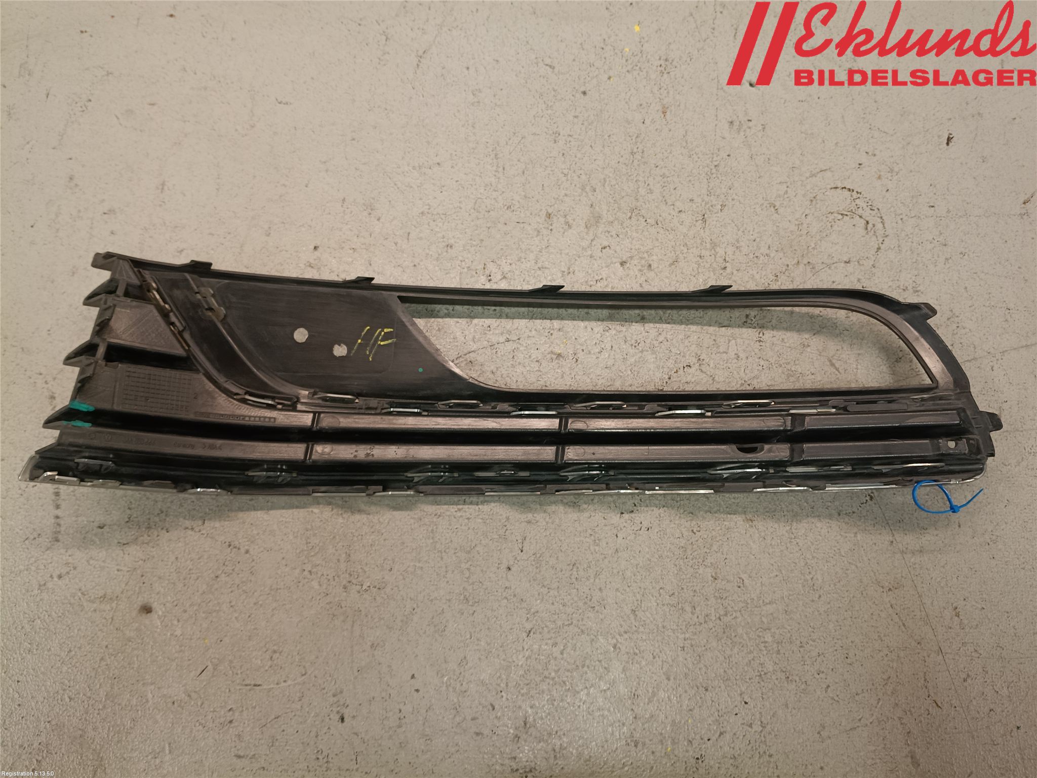 Volkswagen VW PASSAT 11-14 Dimljussarg Fram
