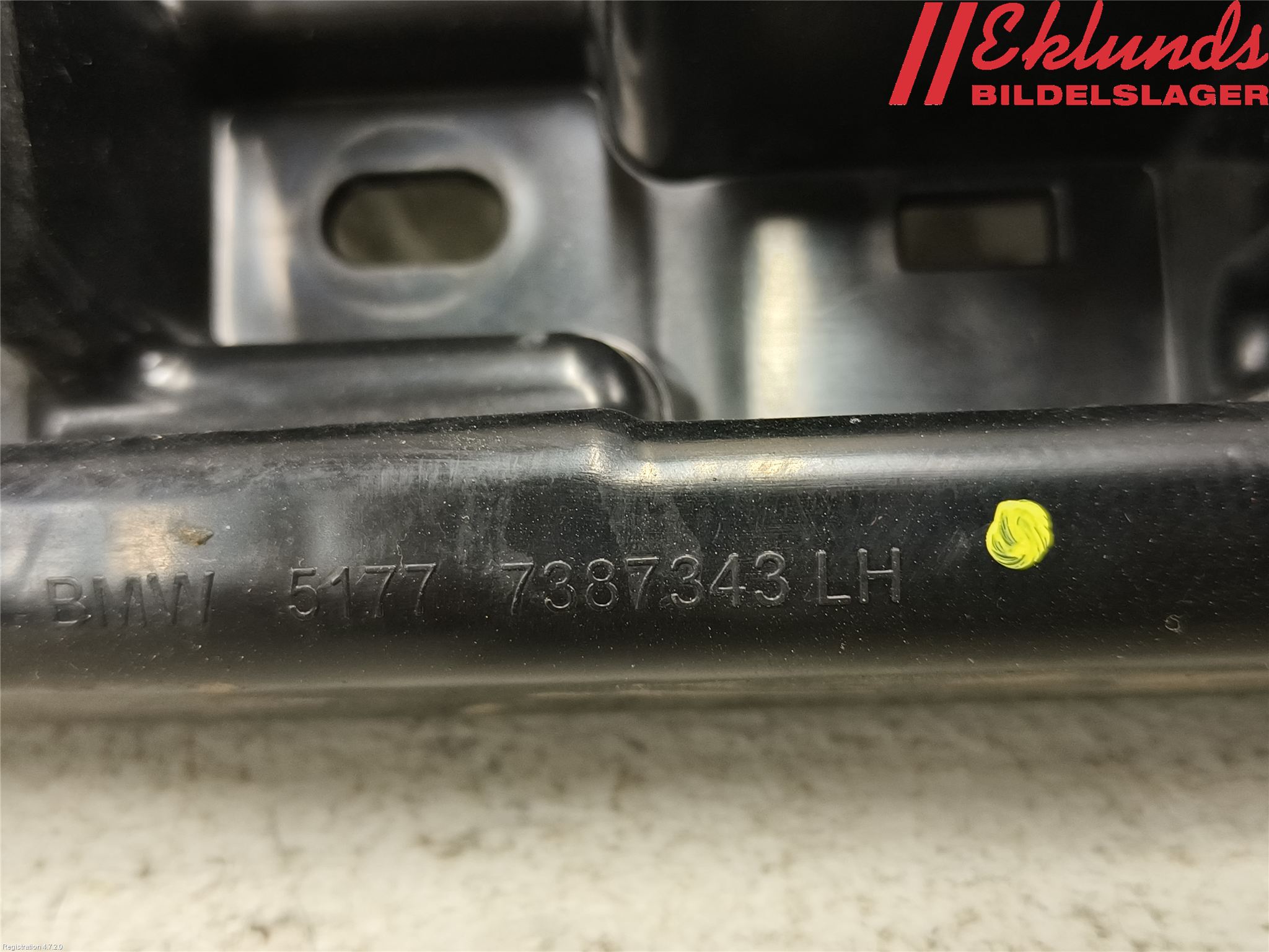 BMW 5 G30/G31/F90 17-23 Sidokjol Vä