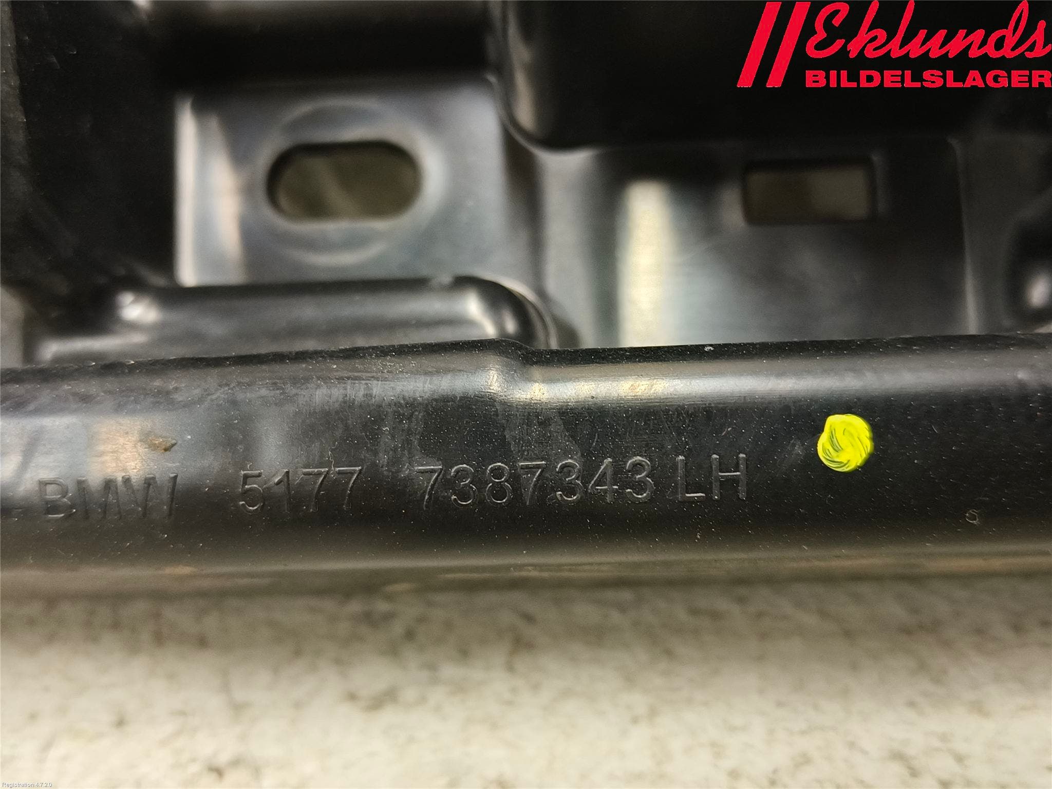 BMW 5 G30/G31/F90 17-23 Sidokjol Vä