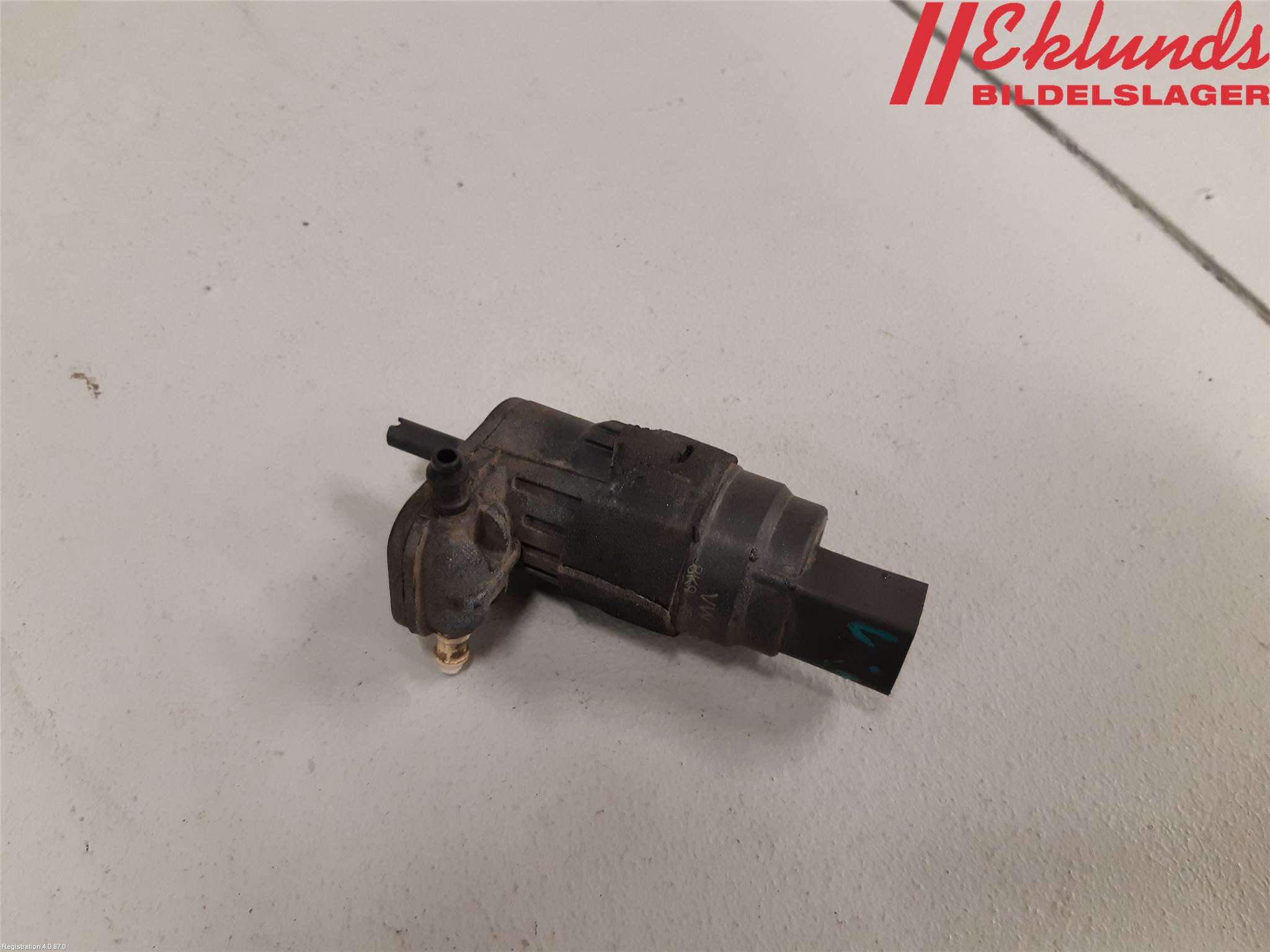 Audi A4 ALLROAD 09-16 Spolarpump Vindruta