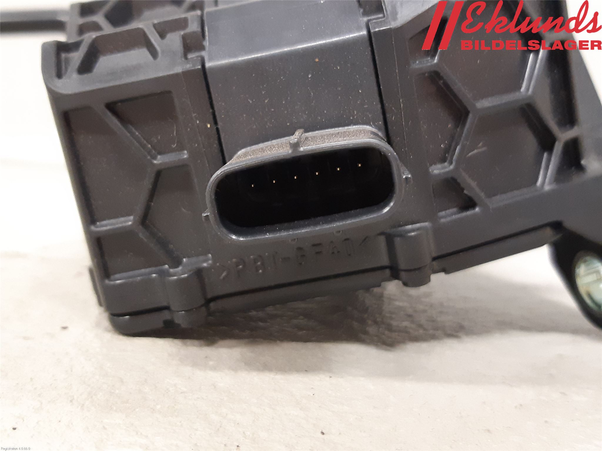 Toyota RAV4 19- Gaspedal