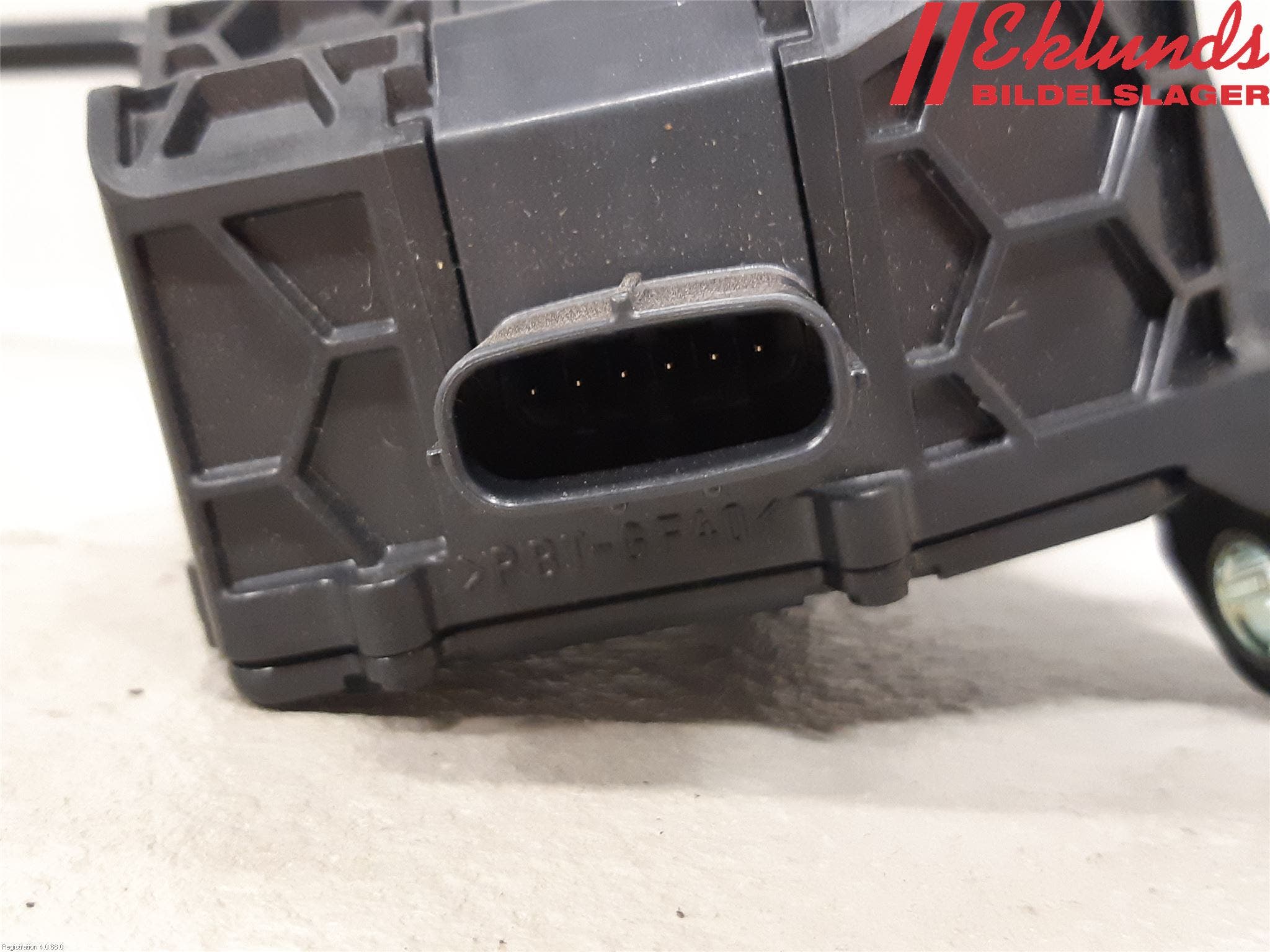 Toyota RAV4 19- Gaspedal