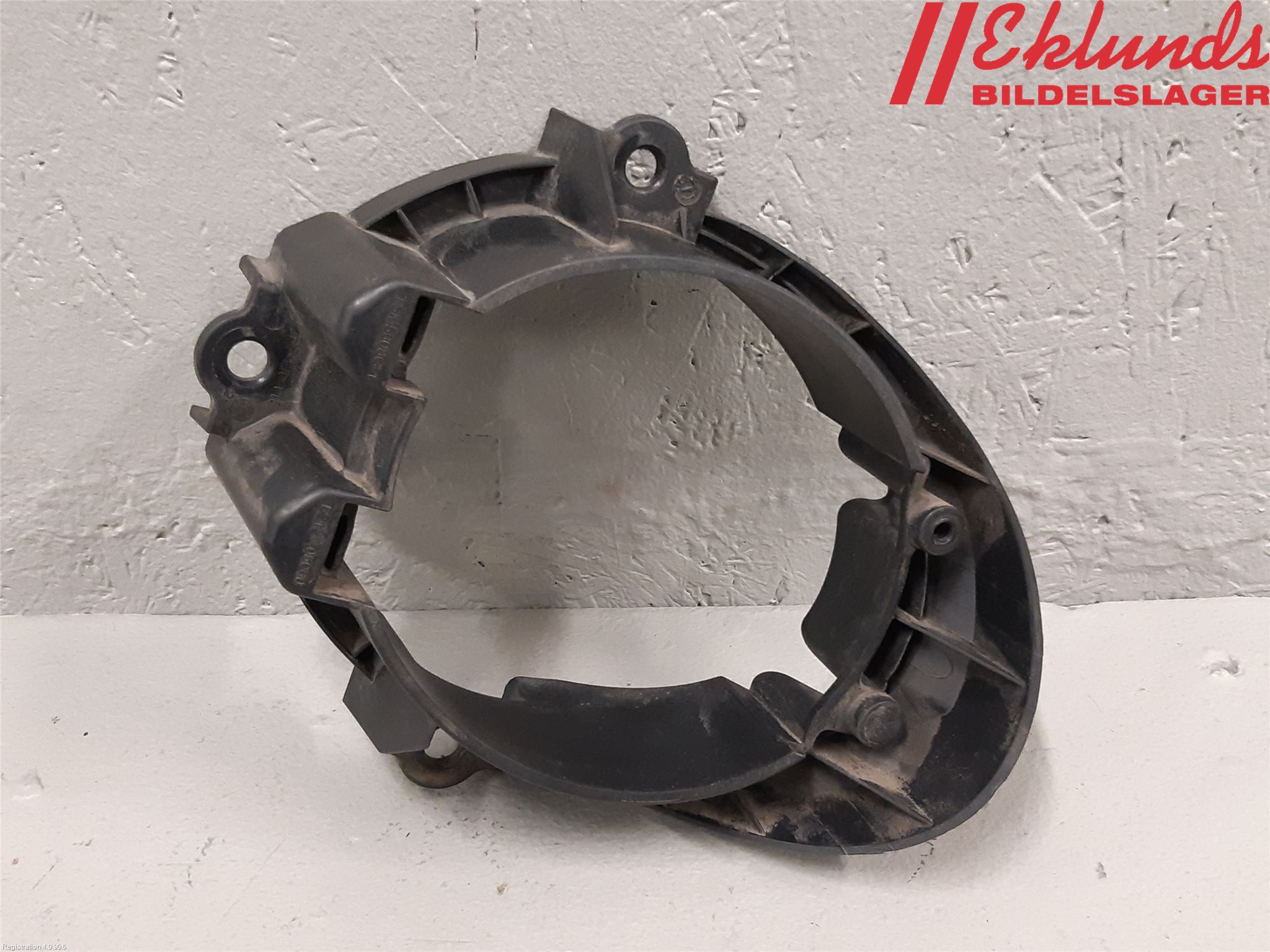 Toyota AVENSIS 09-15 Dimljus-Varselljus Fram
