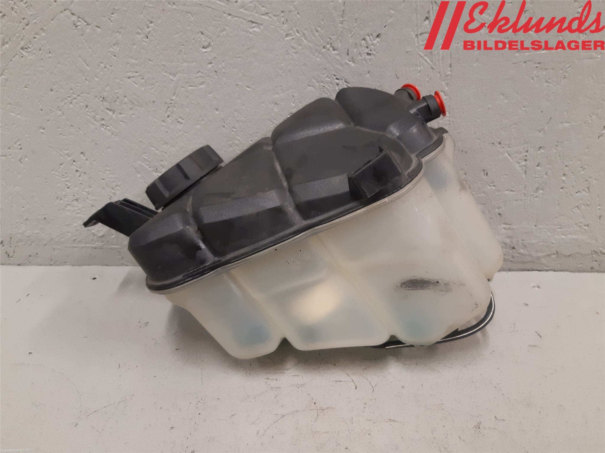 Volvo V70 14-16 Expansionstank