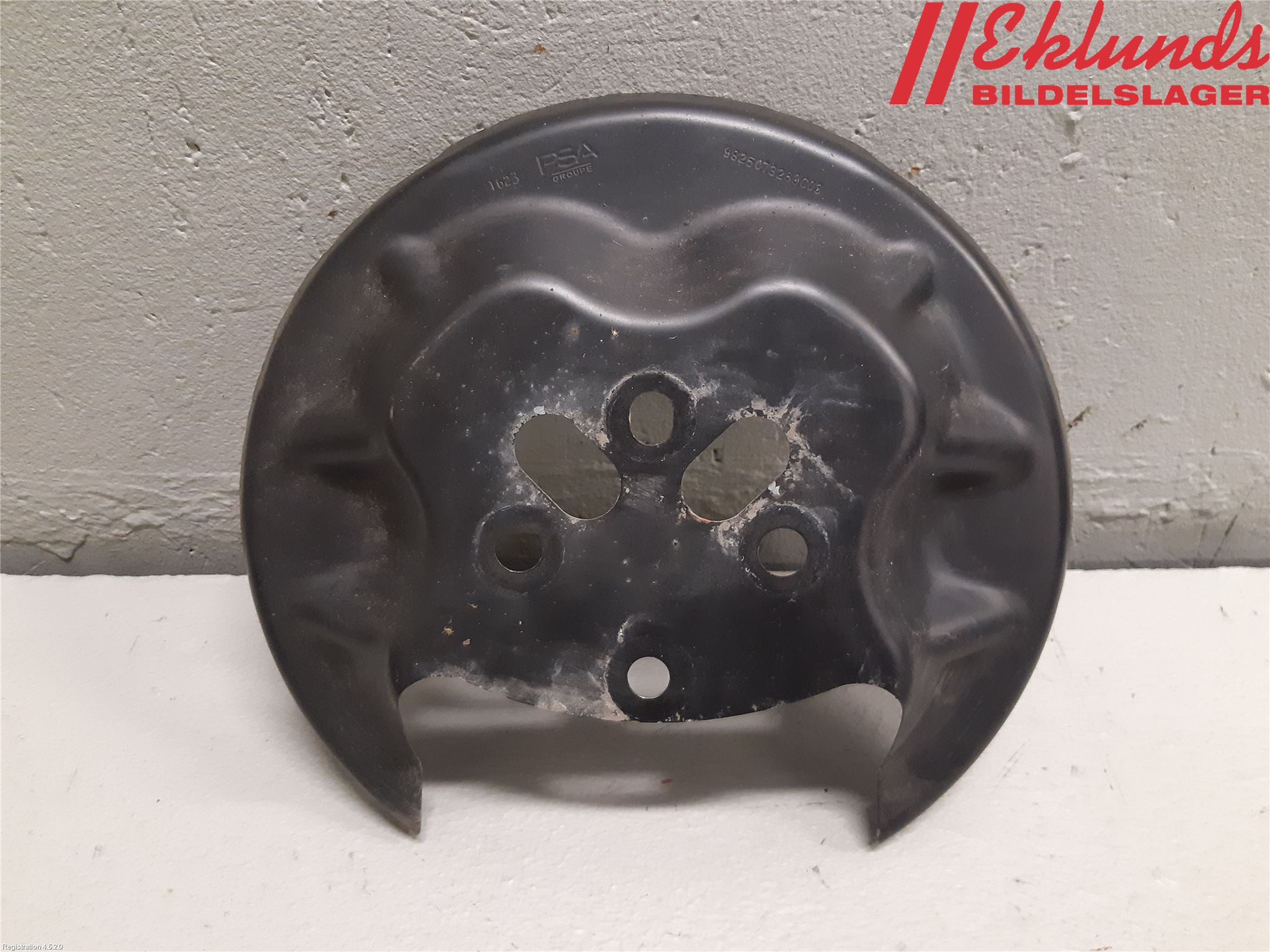 Opel MOKKA 21- Bromssköld Bak