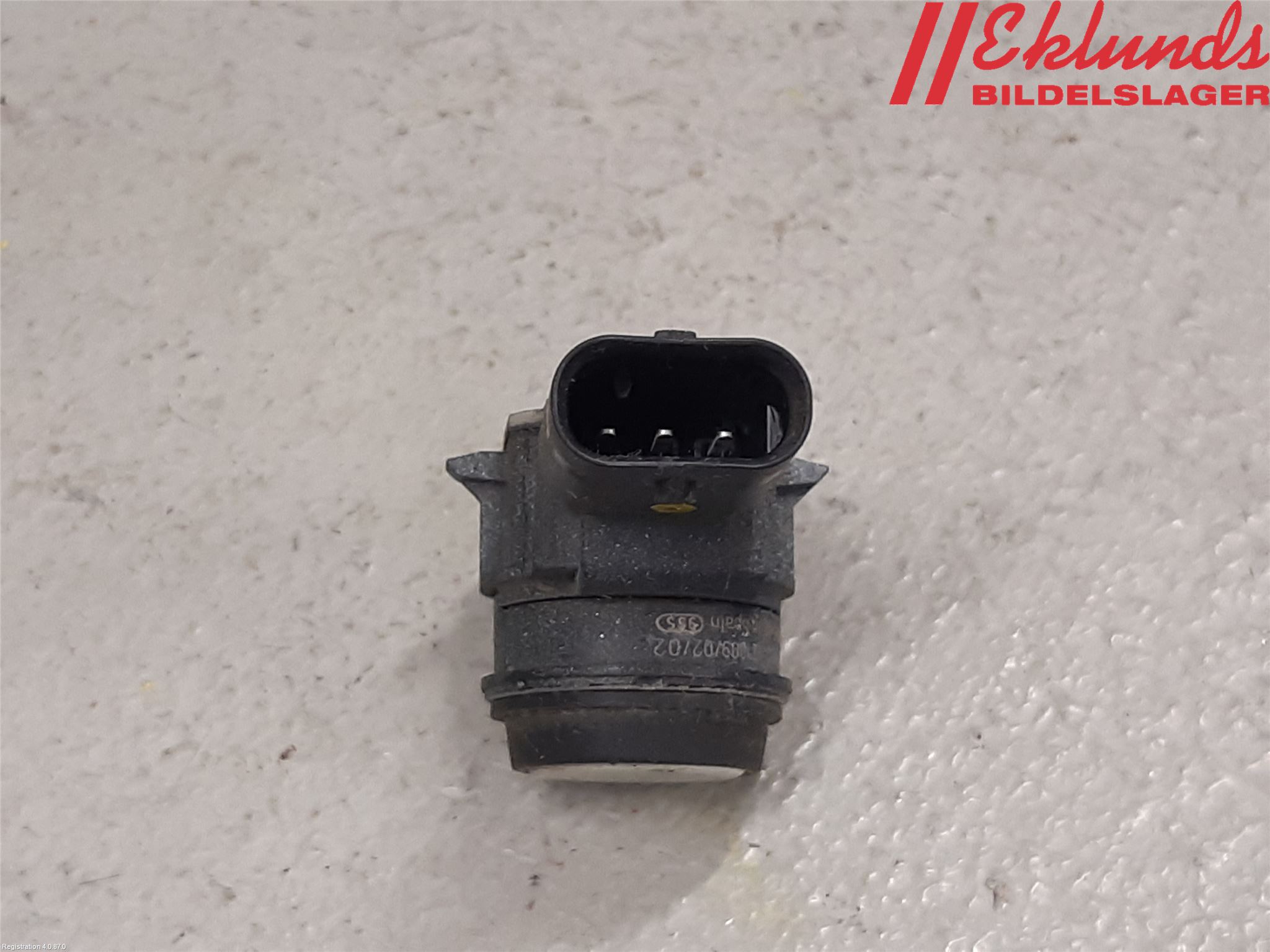 BMW 3 F30/F31/F80 12-19 Parkeringshjälp Frontsensor