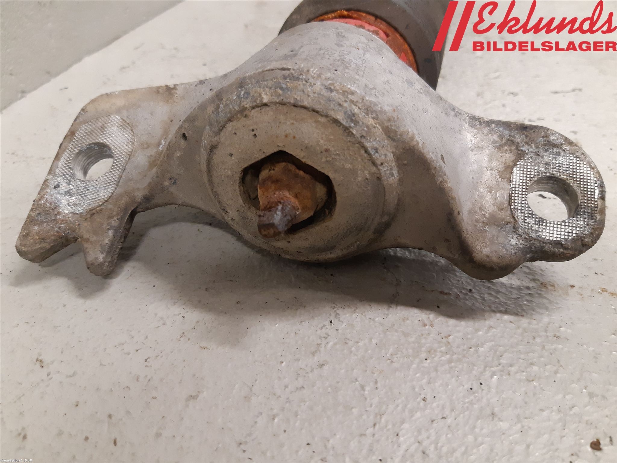 Opel INSIGNIA 09-16 Stötdämpare Bak