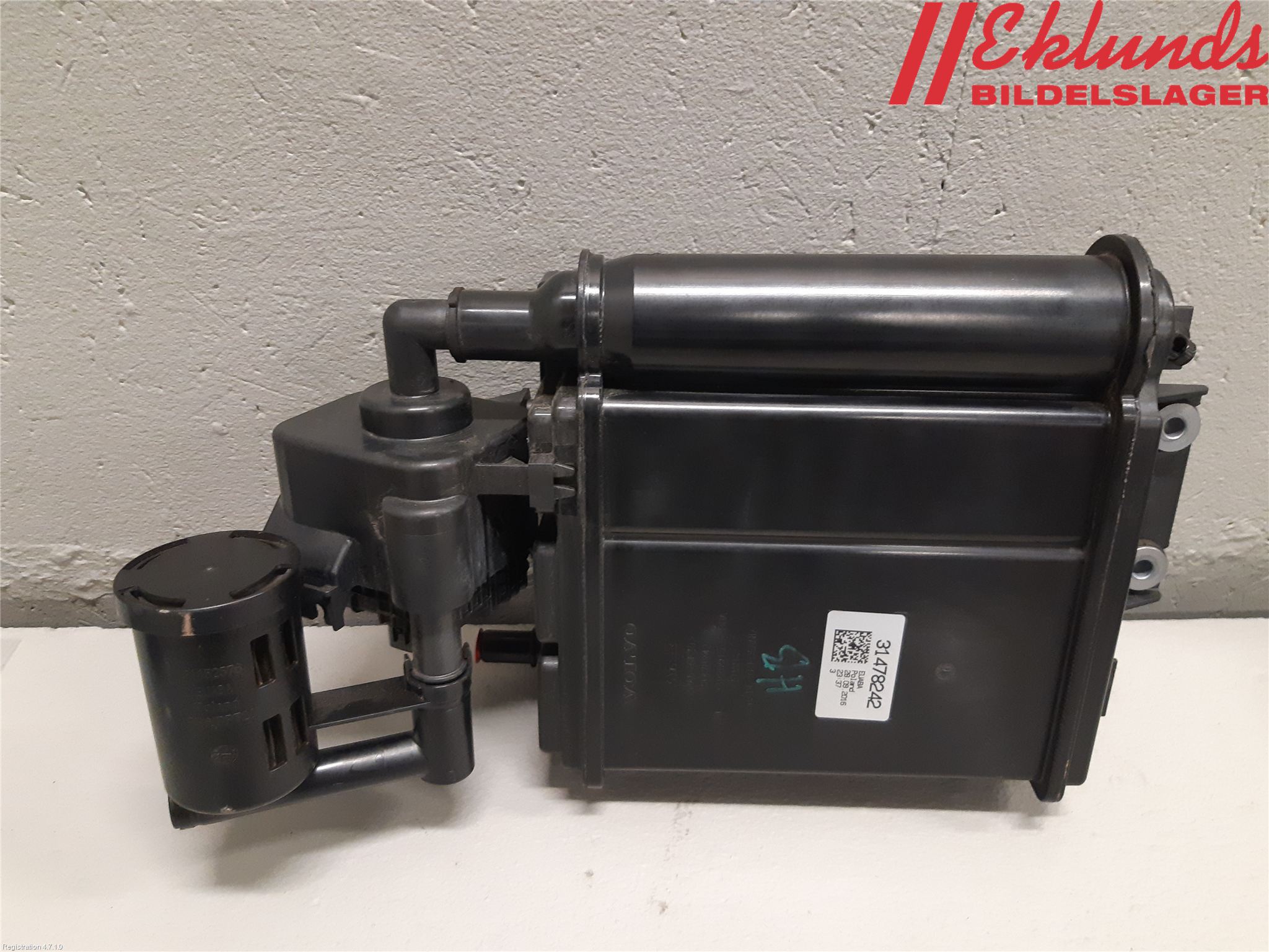 Volvo XC90/RECHARGE 16- Bränsle Kolkanister