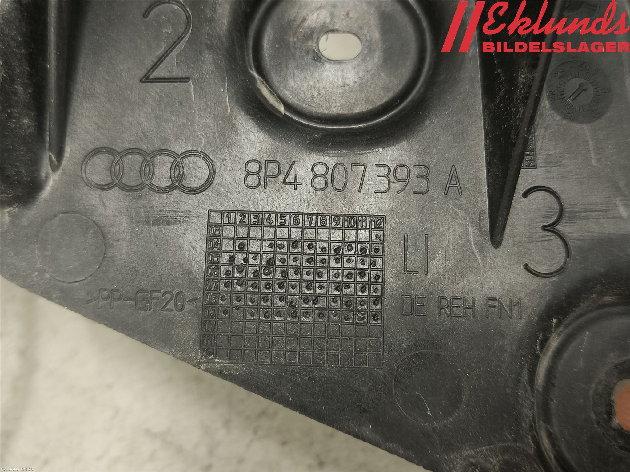 Audi A3/S3 05-13 Stötfångarfäste Bak Vä