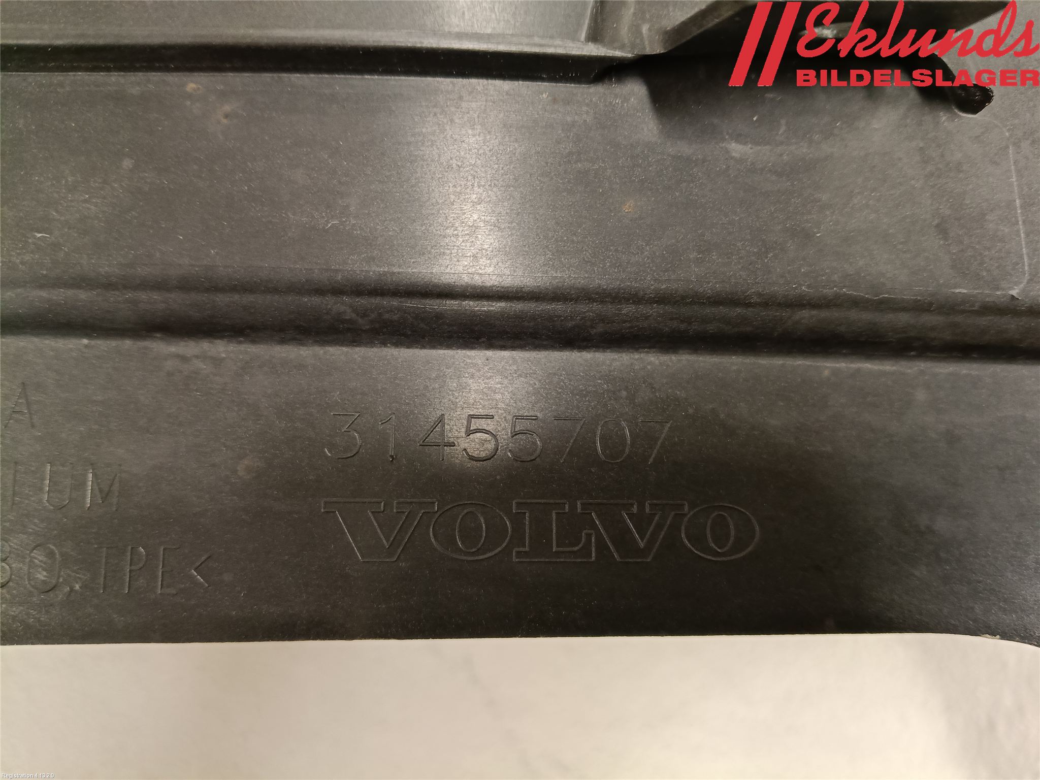 Volvo V40 12-19 Deflektor Plåt-Plast Kylning